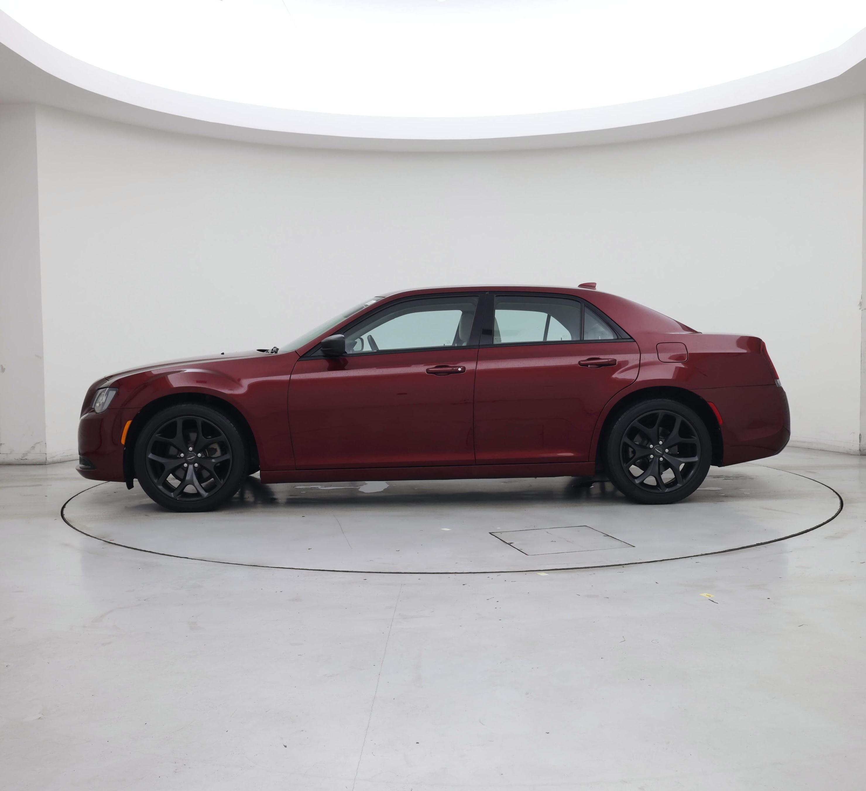 Thumbnail: 2021 Chrysler 300 - 3
