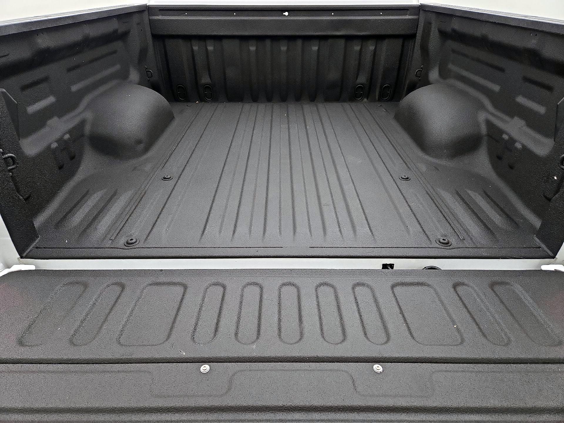 Thumbnail: 2021 Toyota Tundra - 20