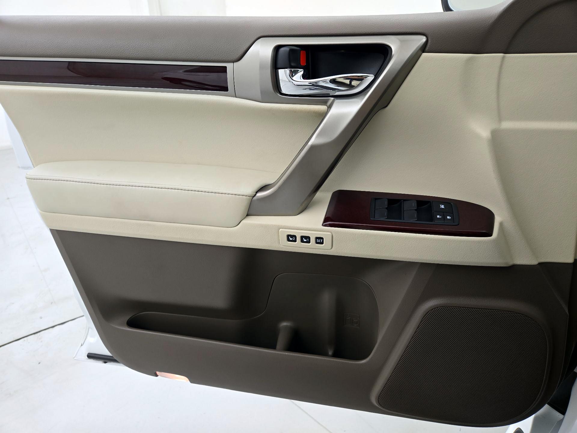 Thumbnail: 2019 Lexus GX - 12