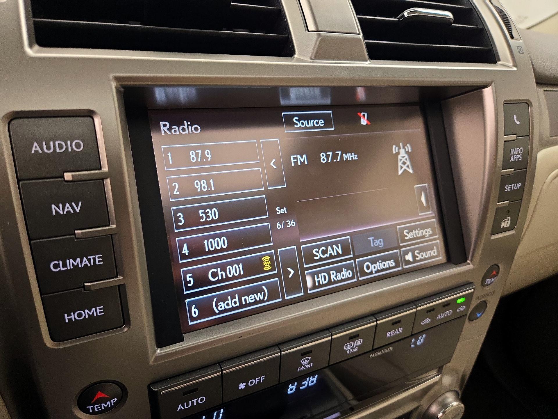 Thumbnail: 2019 Lexus GX - 16