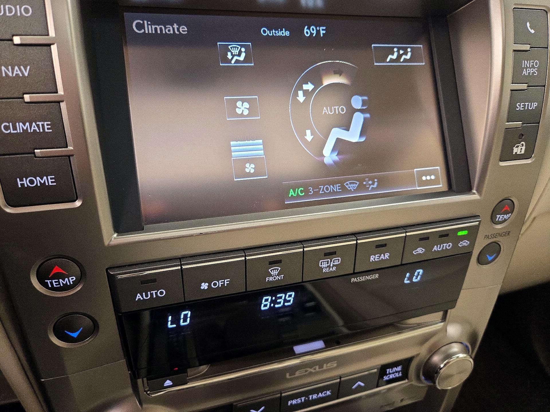 Thumbnail: 2019 Lexus GX - 17