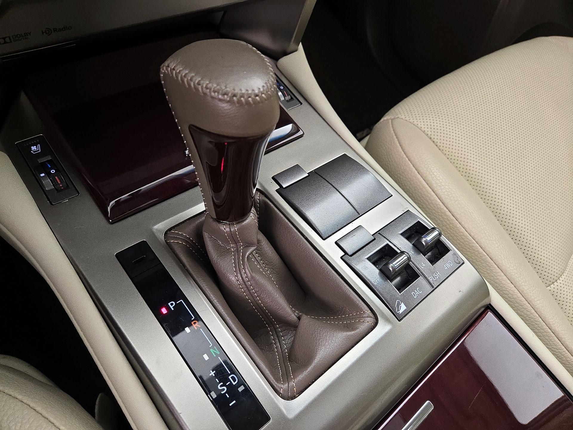 Thumbnail: 2019 Lexus GX - 18