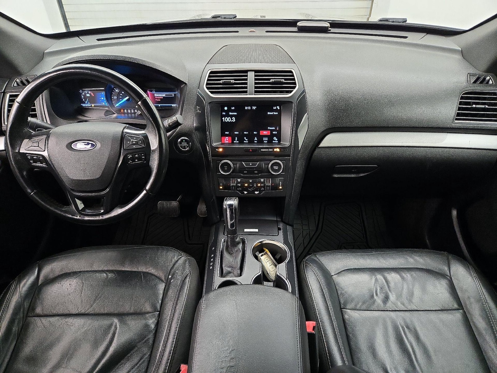 2017 Ford Explorer XLT - Photo 10