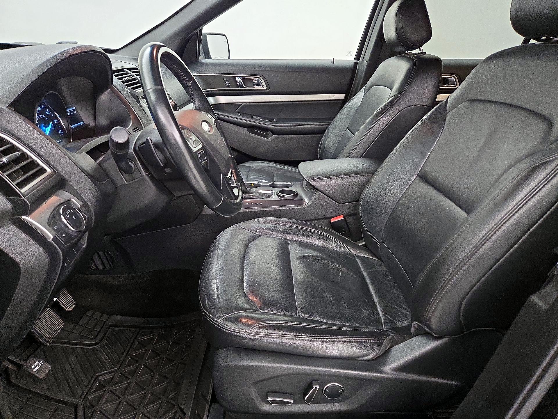 Thumbnail: 2017 Ford Explorer - 11