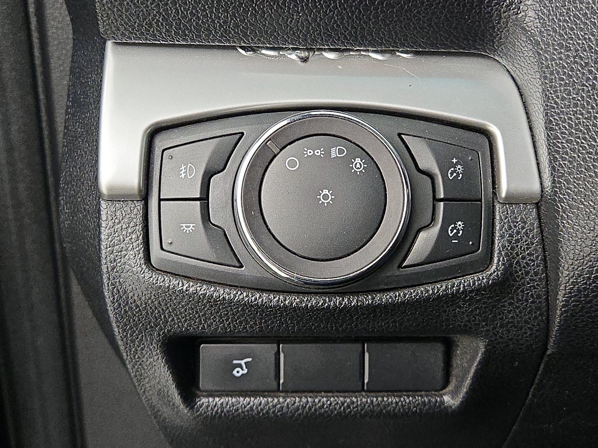 Thumbnail: 2017 Ford Explorer - 13