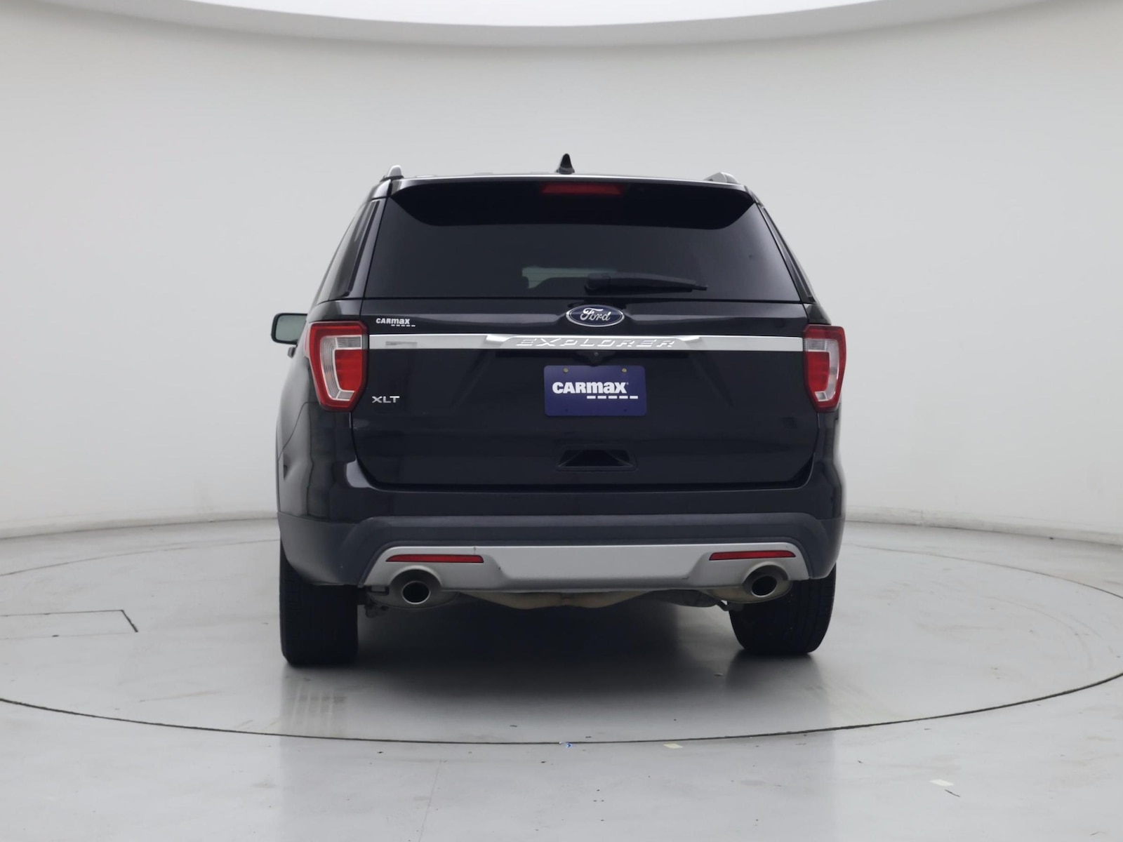 2017 Ford Explorer XLT - Photo 7