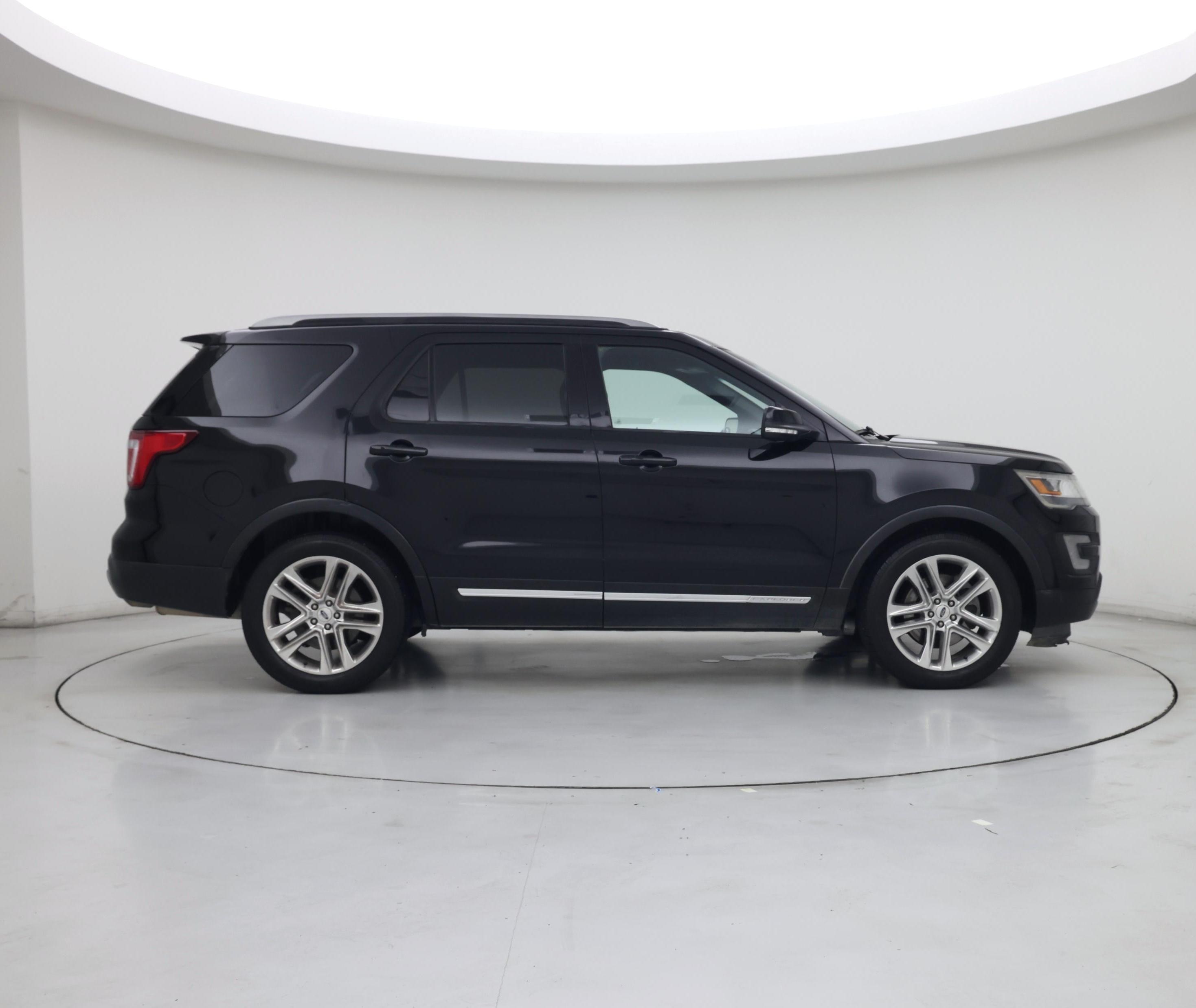 Thumbnail: 2017 Ford Explorer - 7