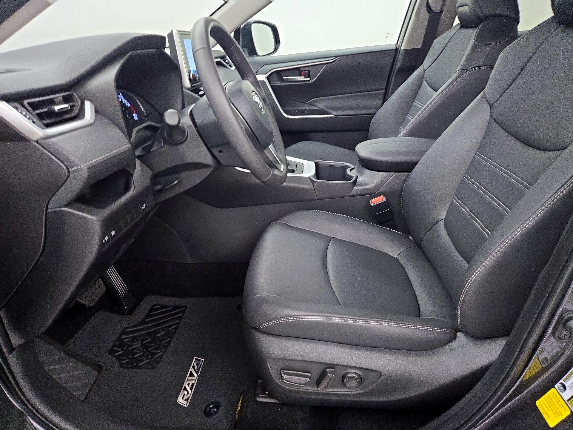 Thumbnail: 2025 Toyota RAV4 - 11