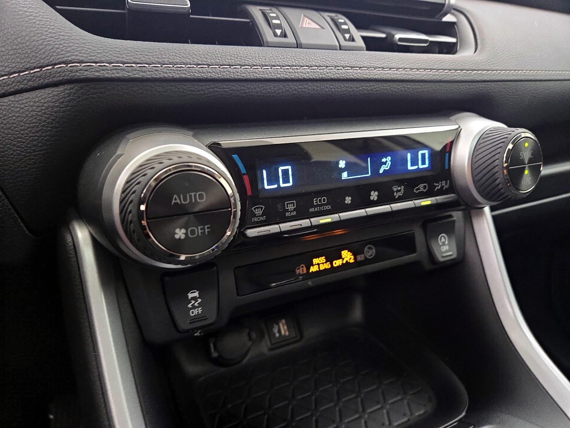 Thumbnail: 2025 Toyota RAV4 - 16