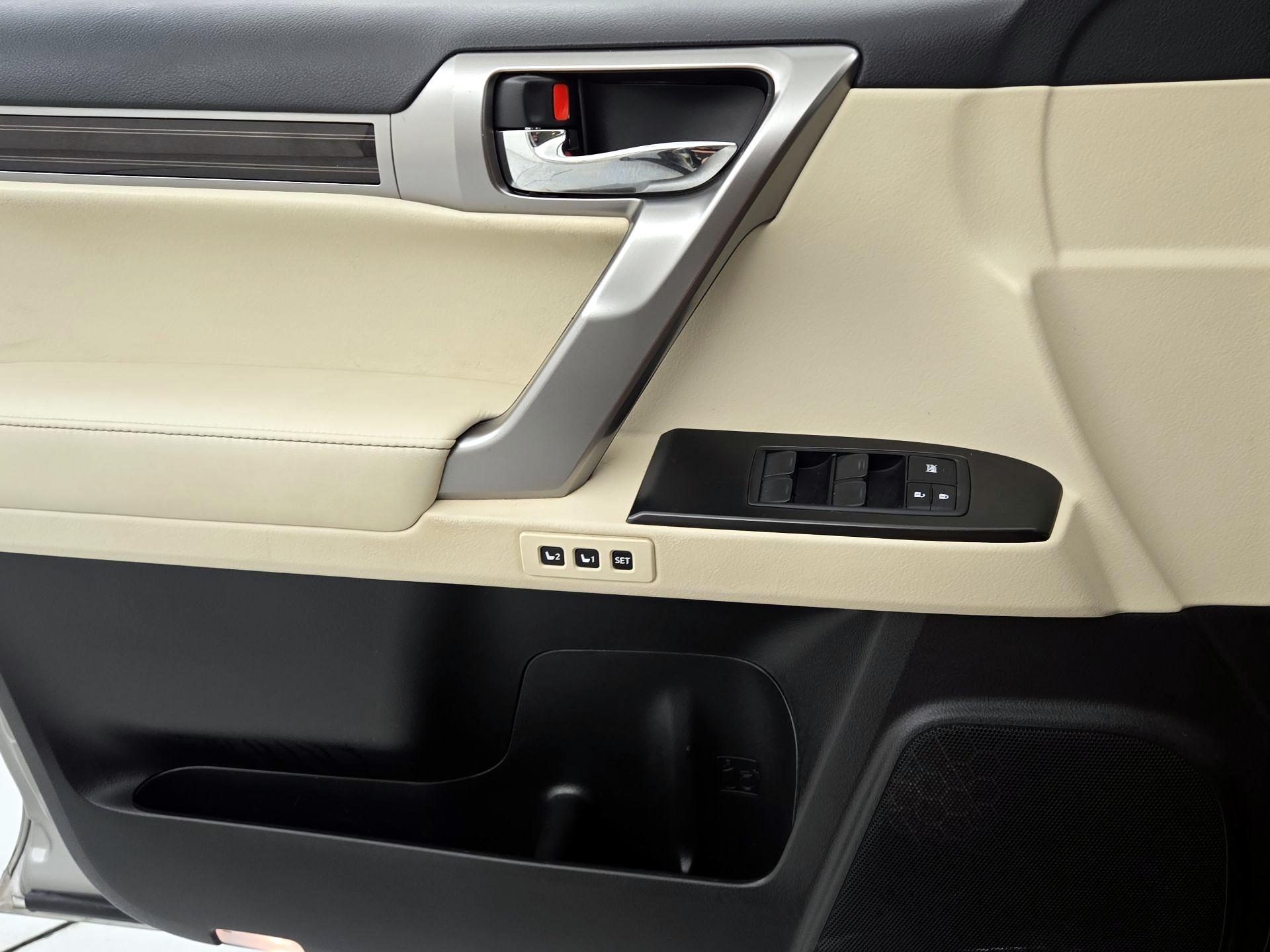 Thumbnail: 2022 Lexus GX - 12