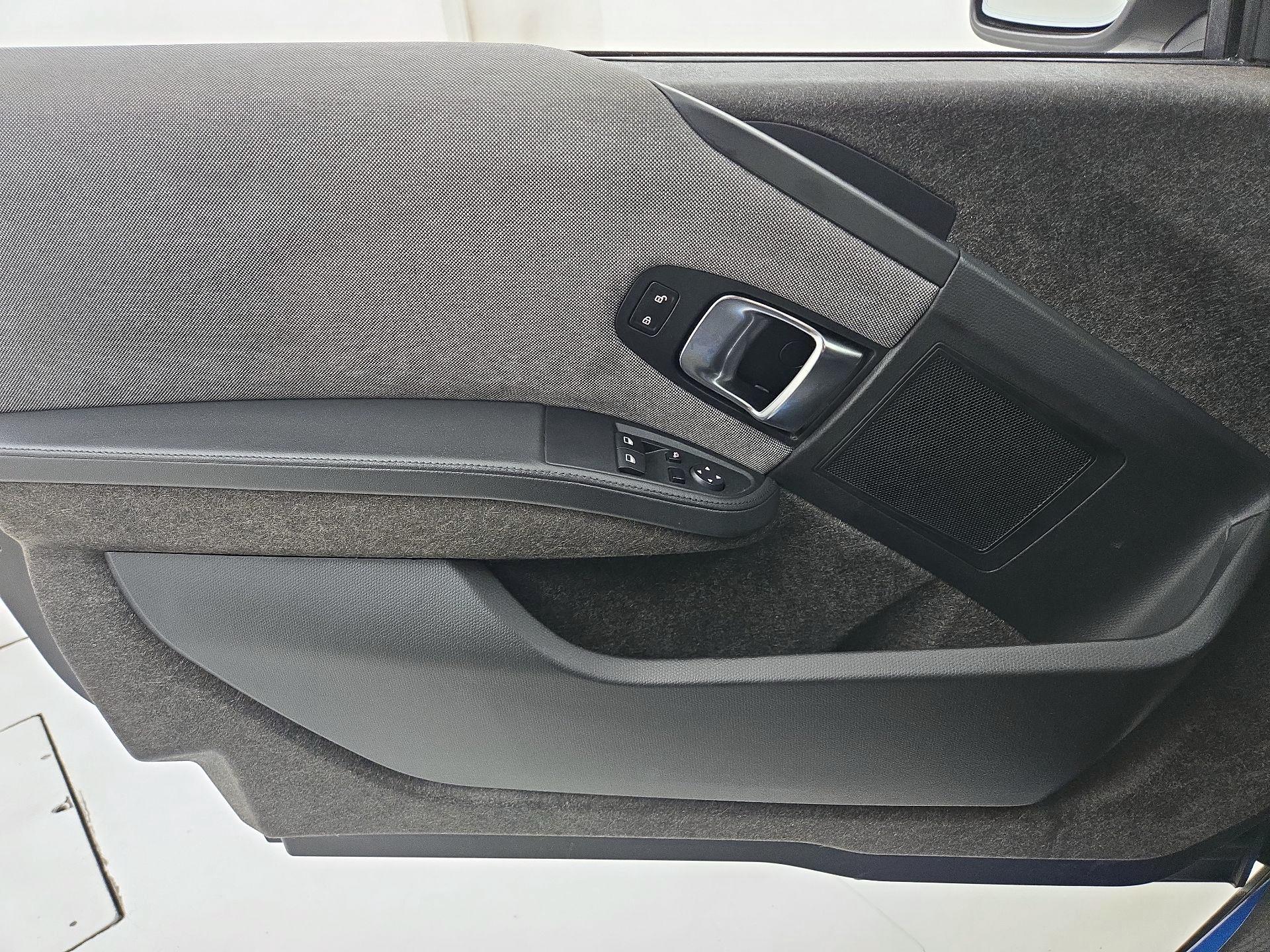 Thumbnail: 2017 BMW i3 - 12