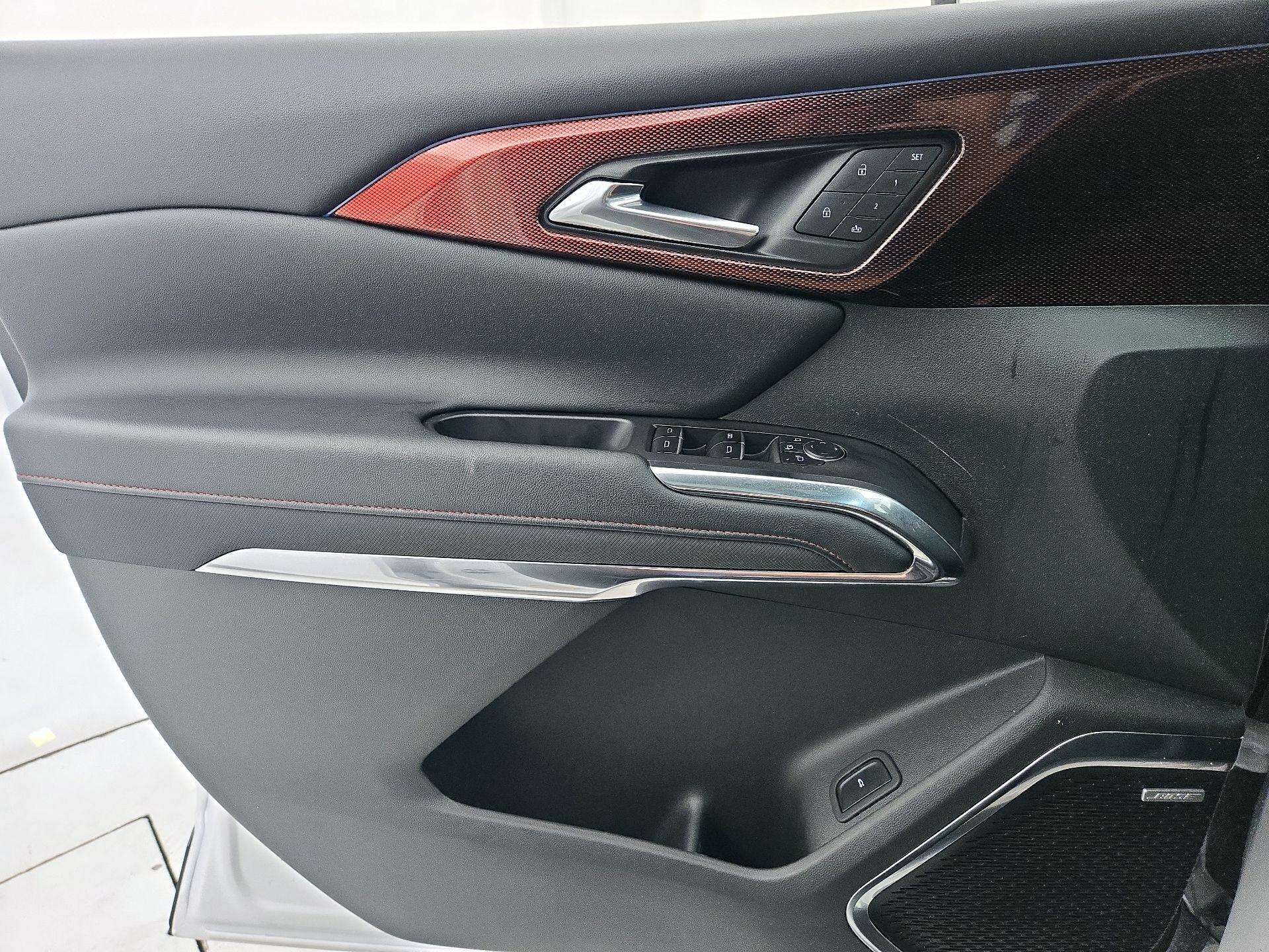 Thumbnail: 2025 Chevrolet Traverse - 12