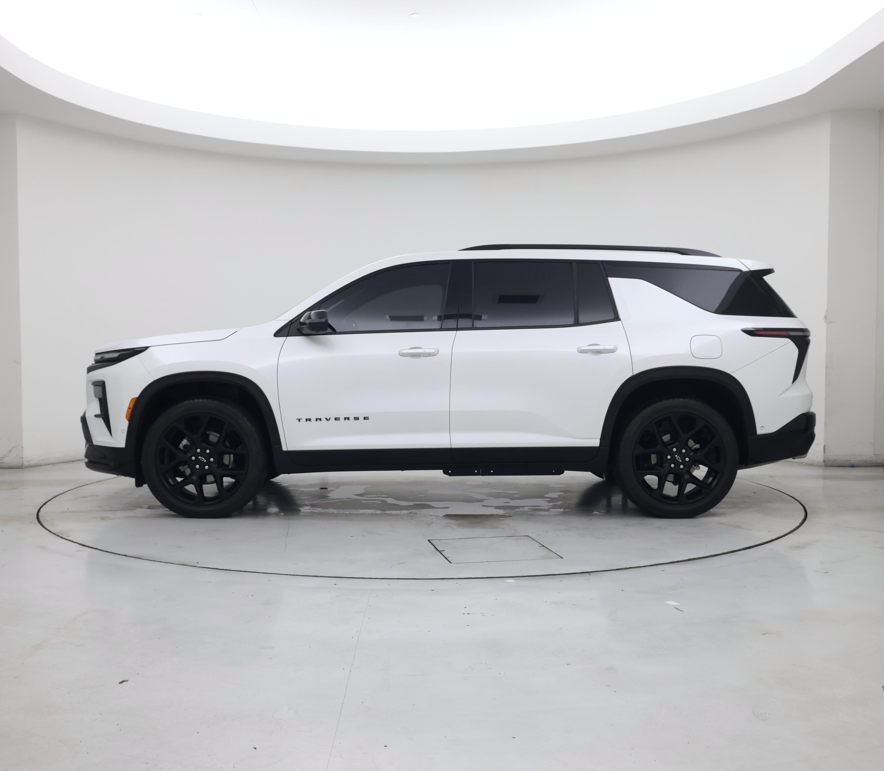 Thumbnail: 2025 Chevrolet Traverse - 3