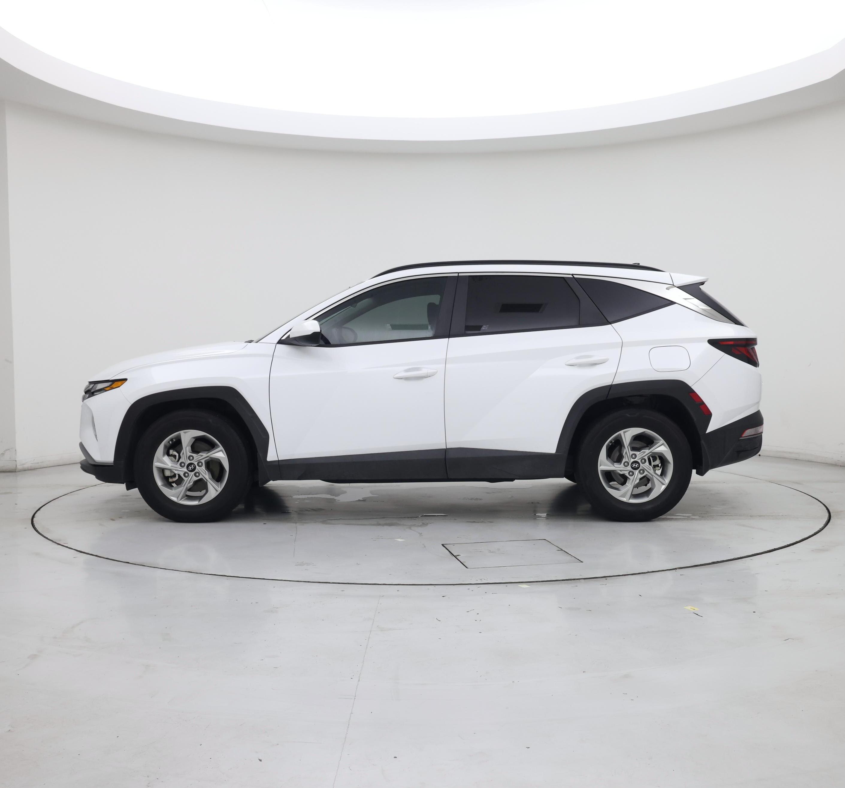 Thumbnail: 2024 Hyundai Tucson - 3