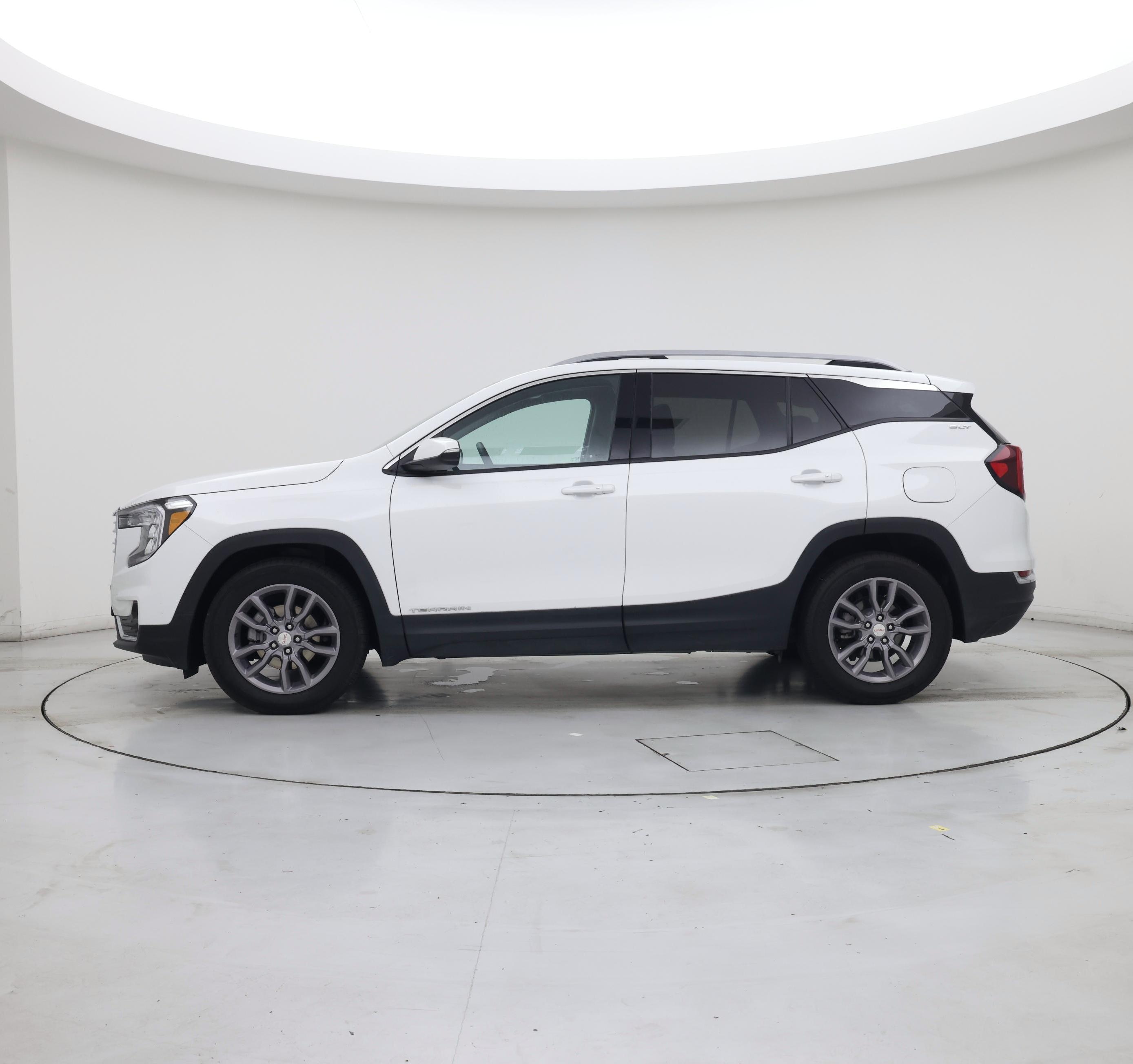 Thumbnail: 2024 GMC Terrain - 3