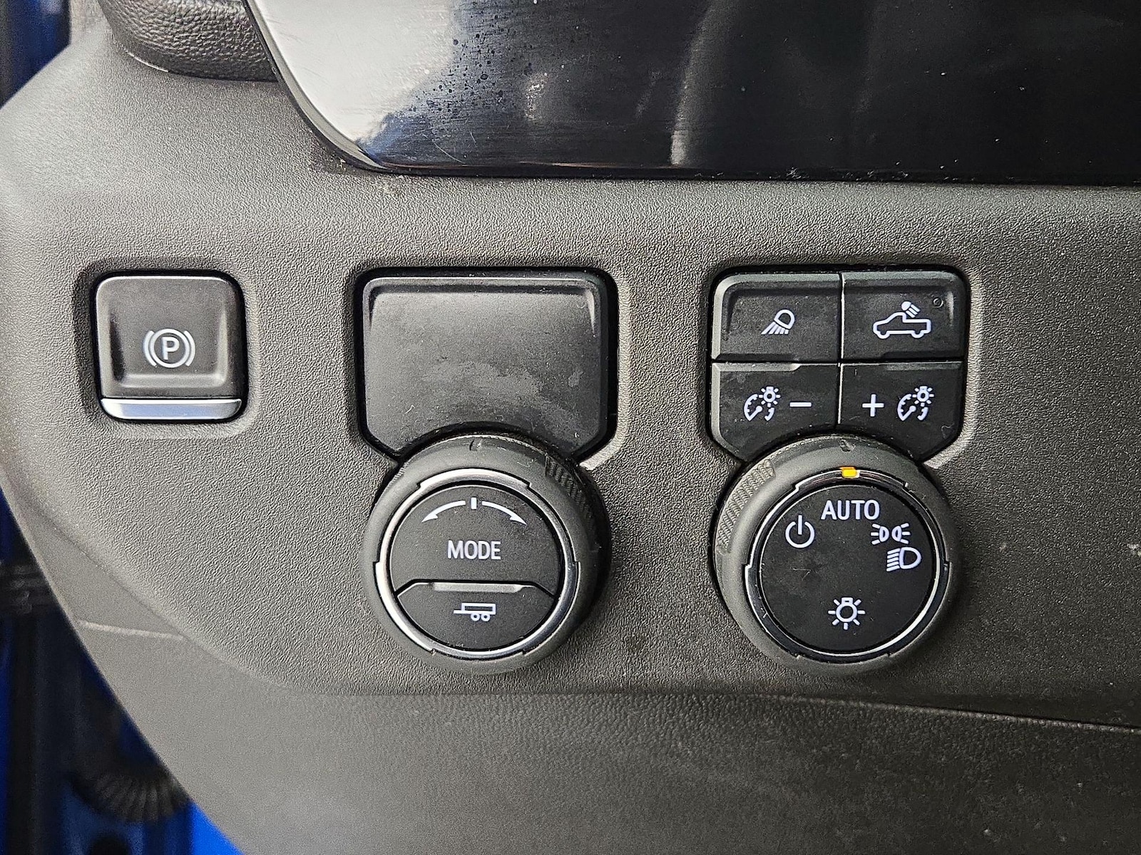 2025 Chevrolet Silverado 1500 LT - Photo 14
