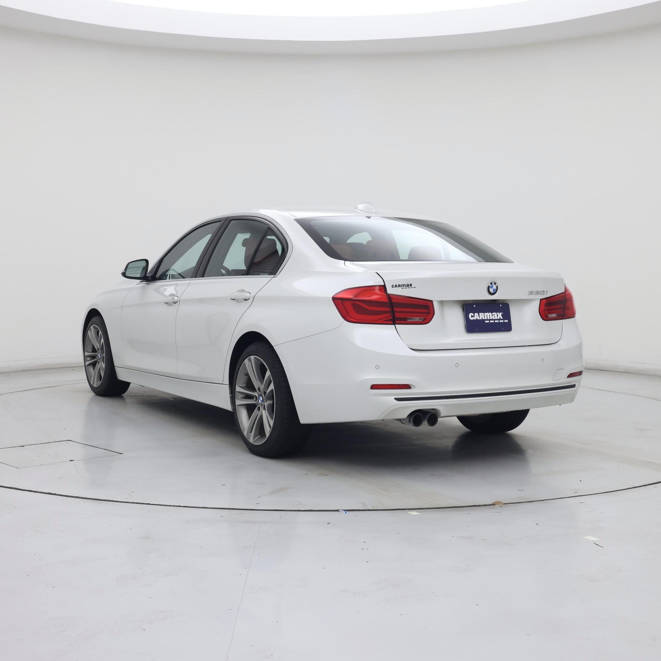 Thumbnail: 2017 BMW 3 Series - 2