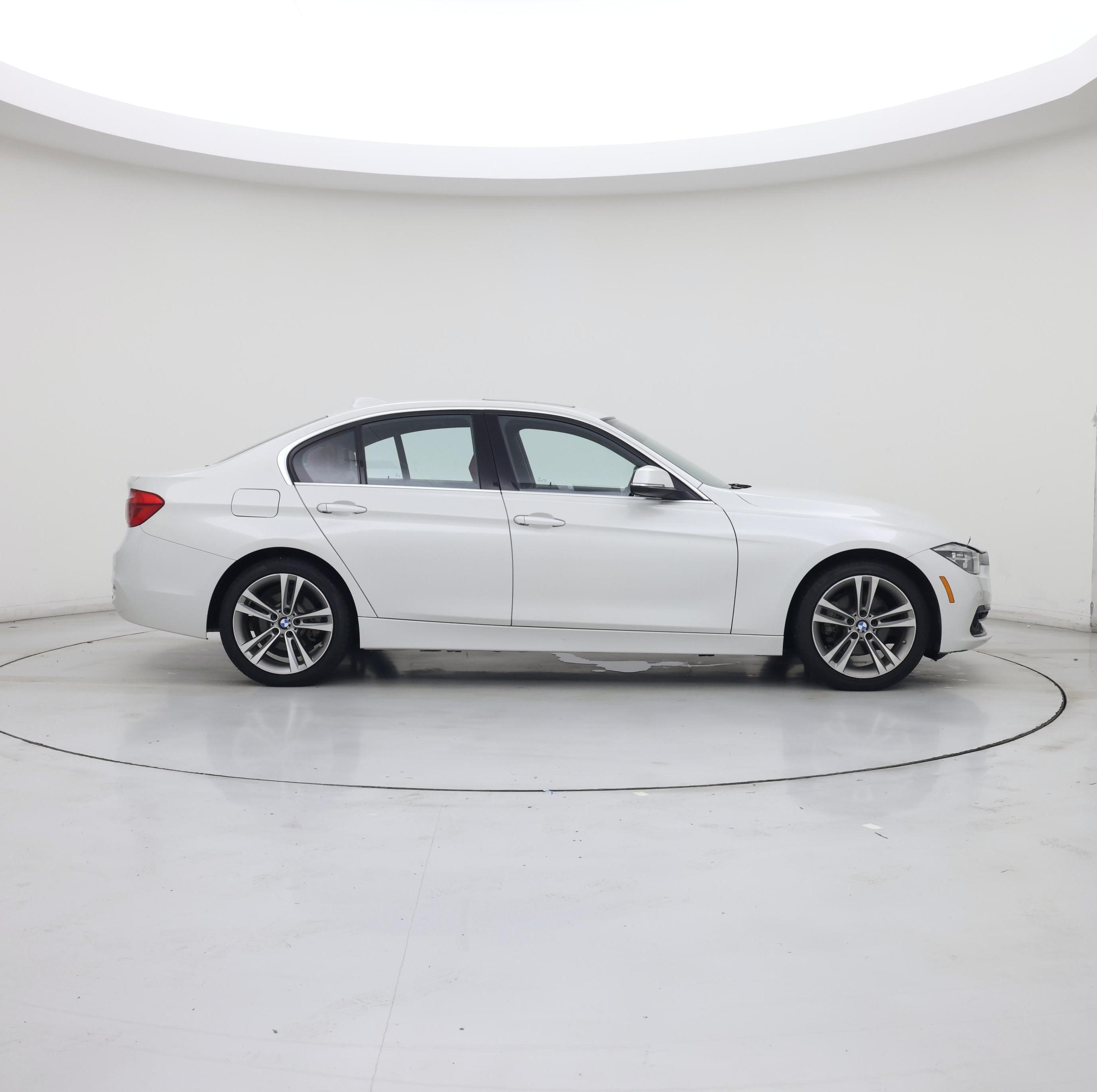 Thumbnail: 2017 BMW 3 Series - 7