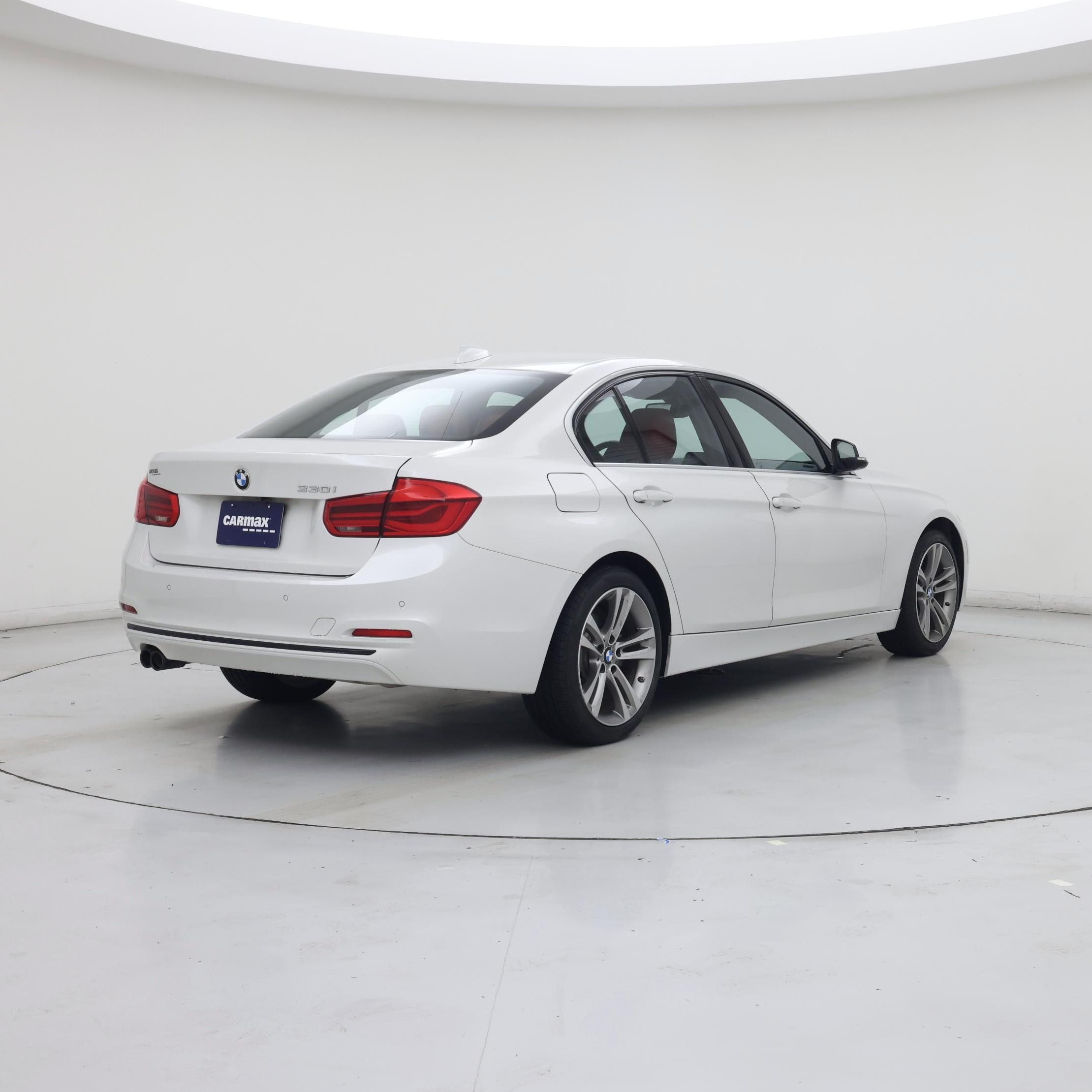 Thumbnail: 2017 BMW 3 Series - 8
