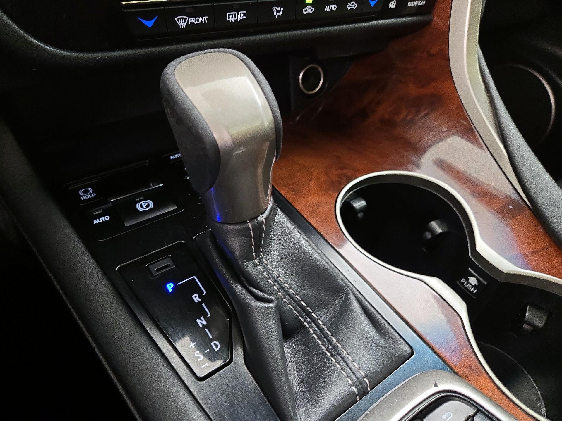 Thumbnail: 2019 Lexus RX - 18
