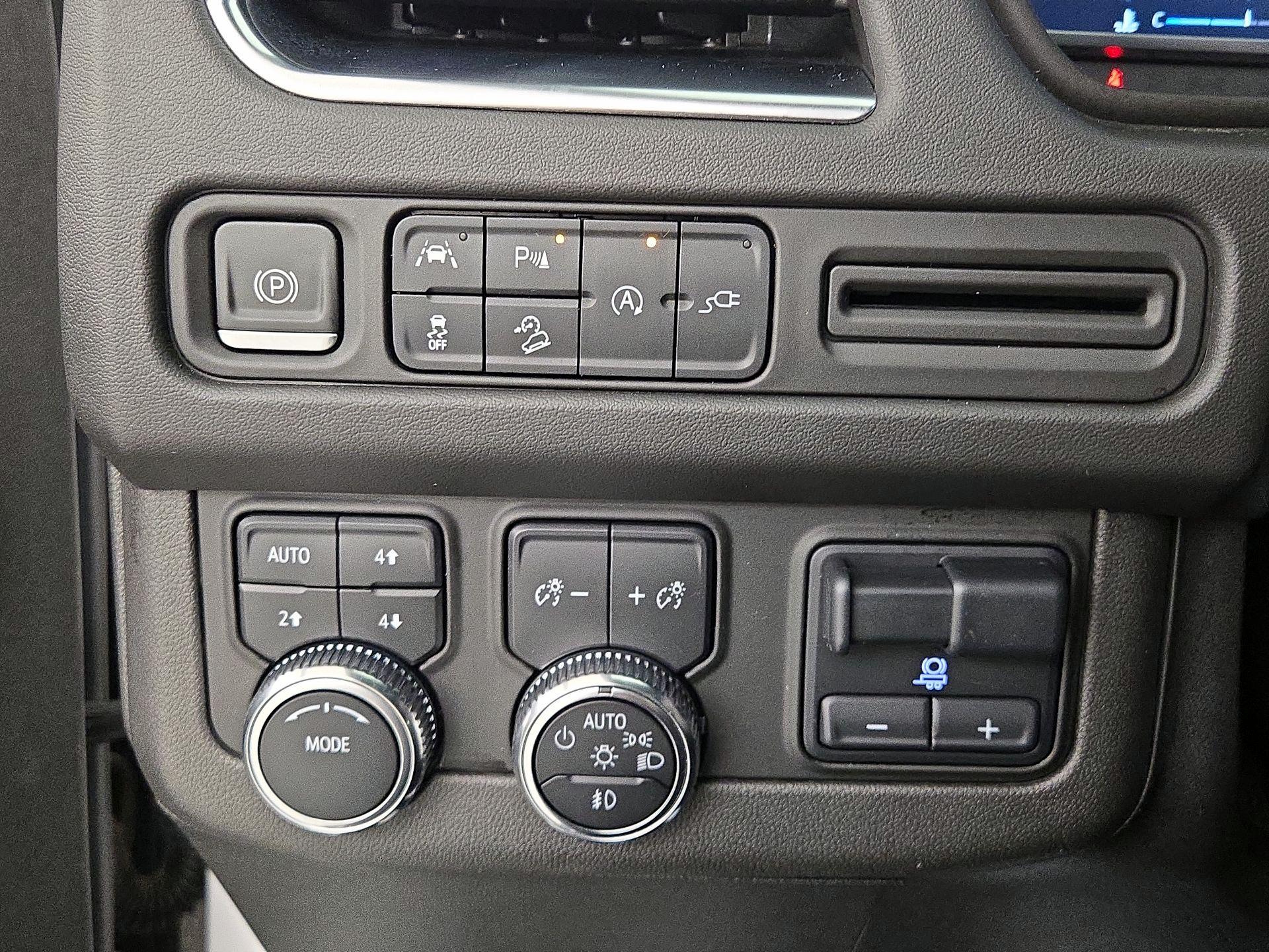 Thumbnail: 2022 GMC Yukon - 13