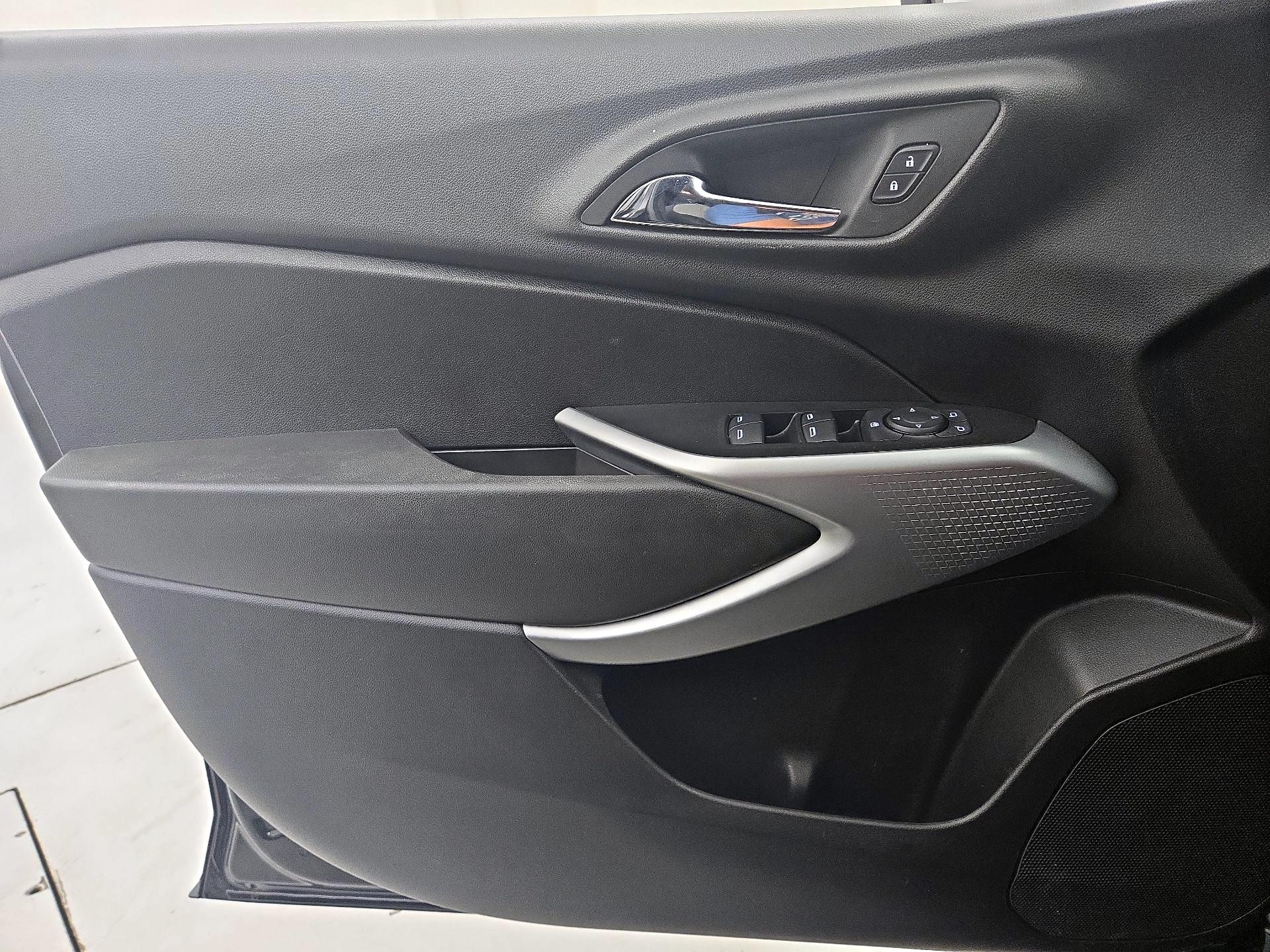 Thumbnail: 2024 Chevrolet Trax - 12