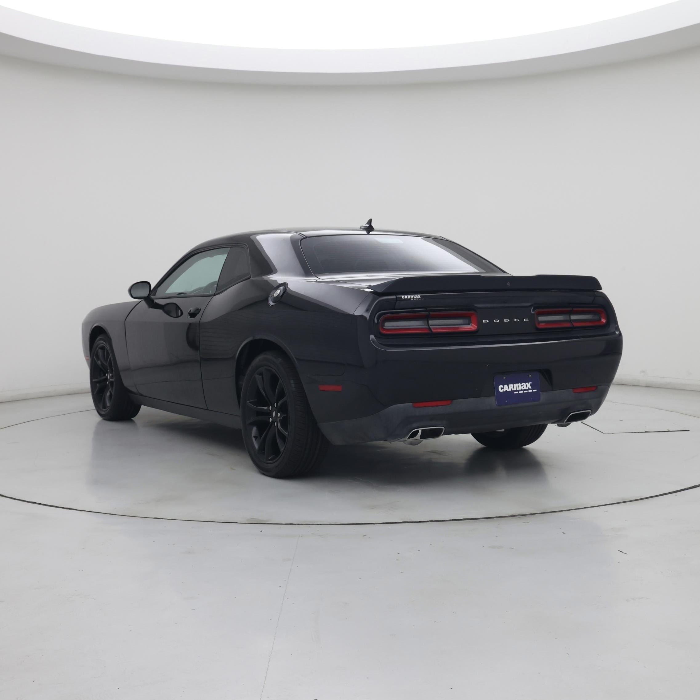 Thumbnail: 2018 Dodge Challenger - 2