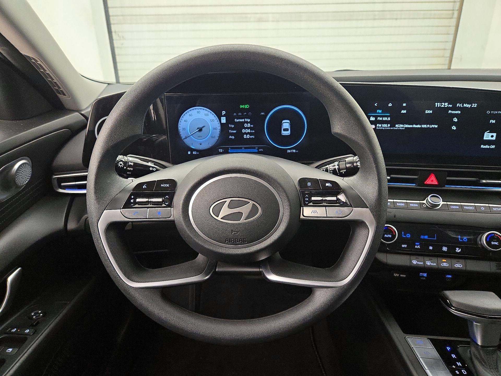 Thumbnail: 2024 Hyundai Elantra - 10