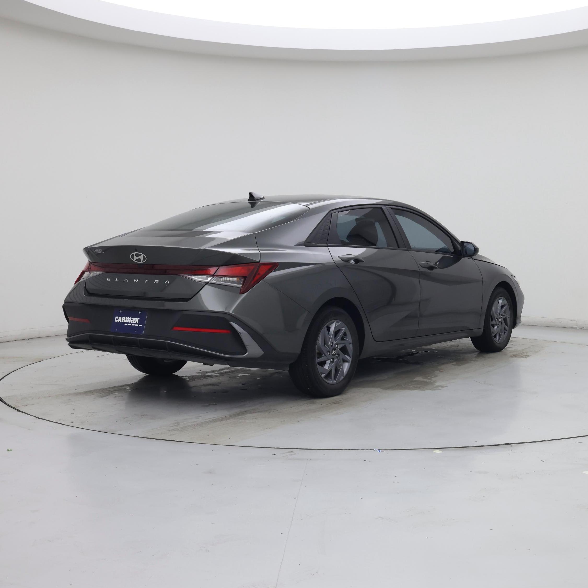Thumbnail: 2024 Hyundai Elantra - 8