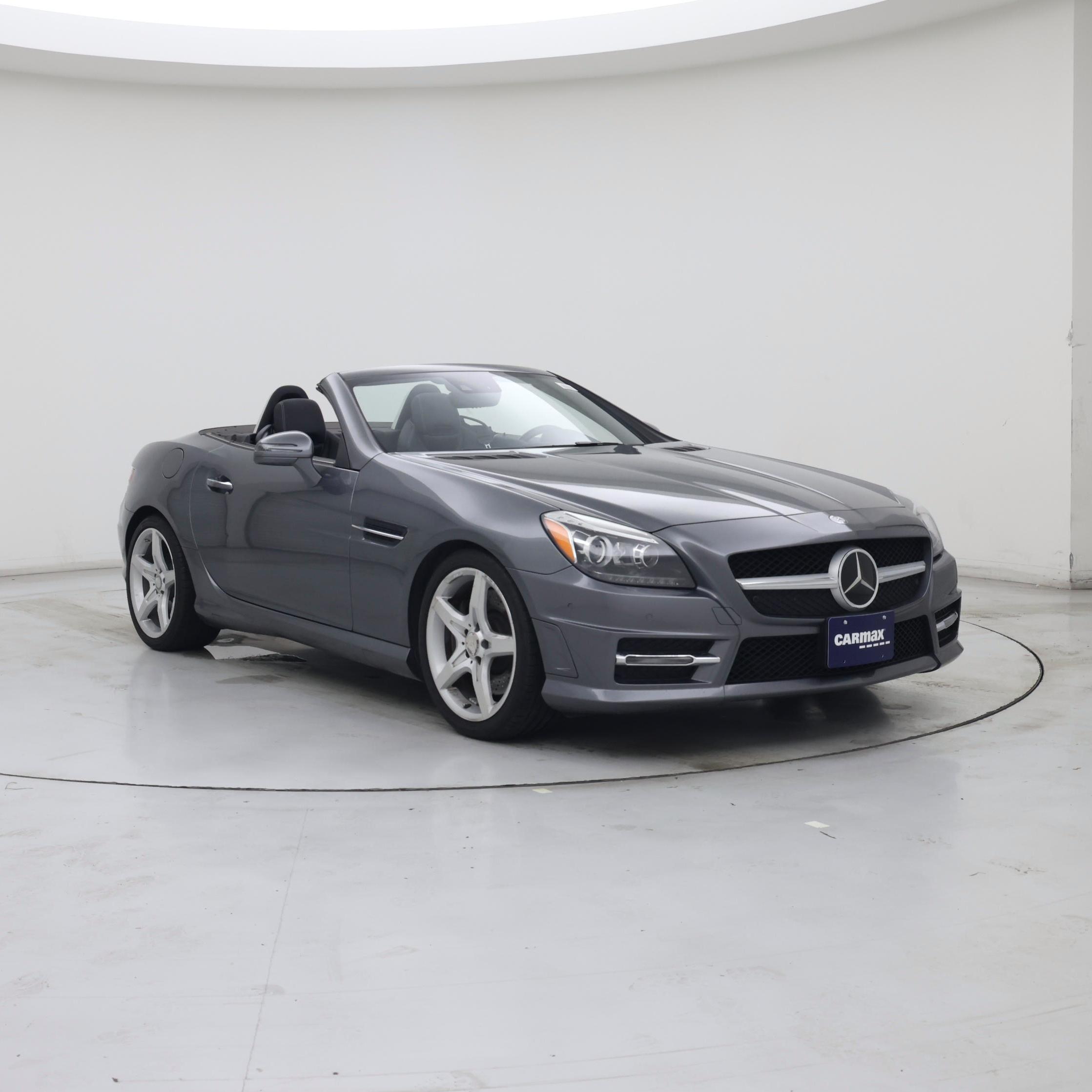 Thumbnail: 2016 Mercedes-Benz SLK - 9