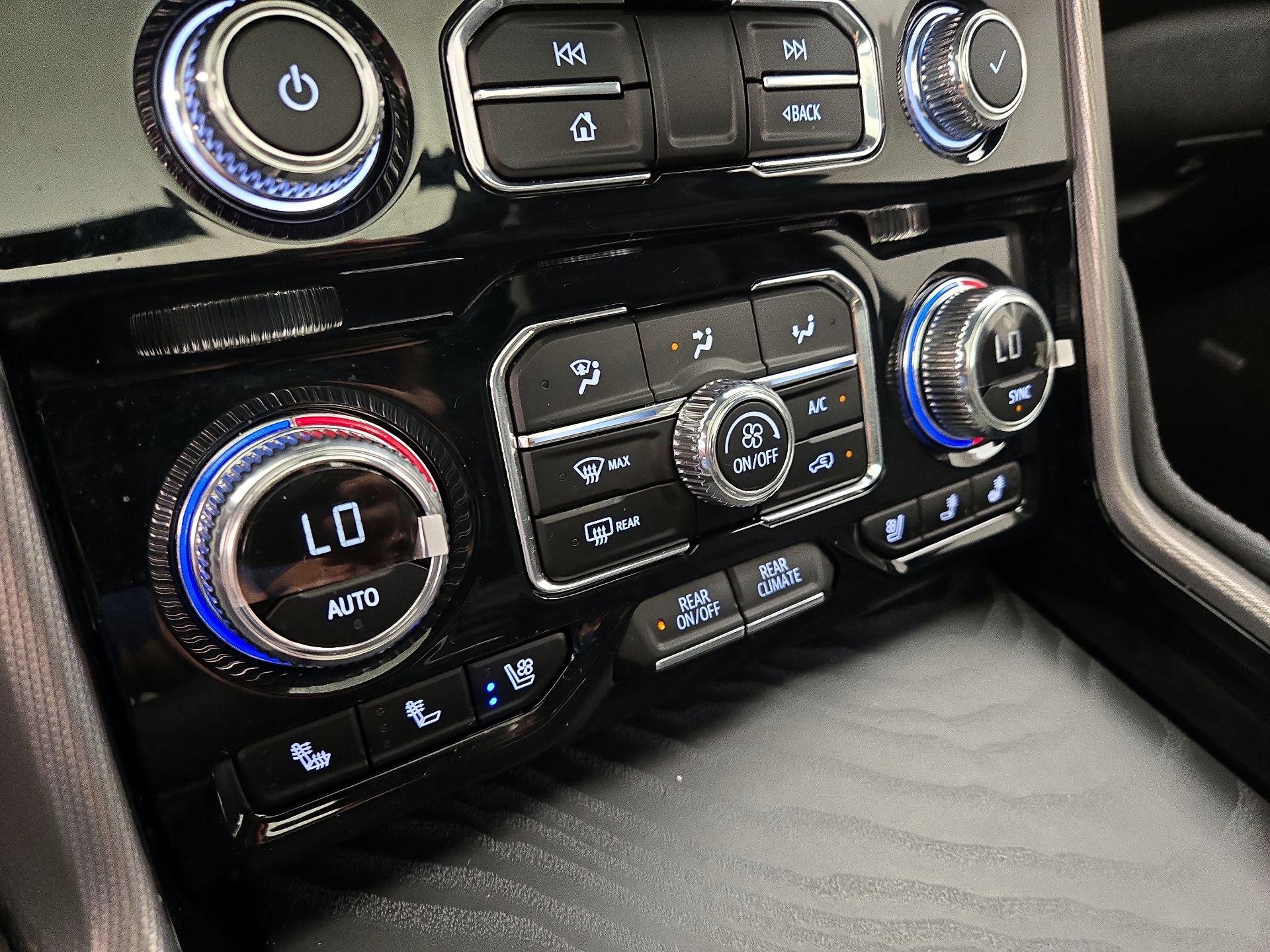 Thumbnail: 2024 GMC Yukon - 16