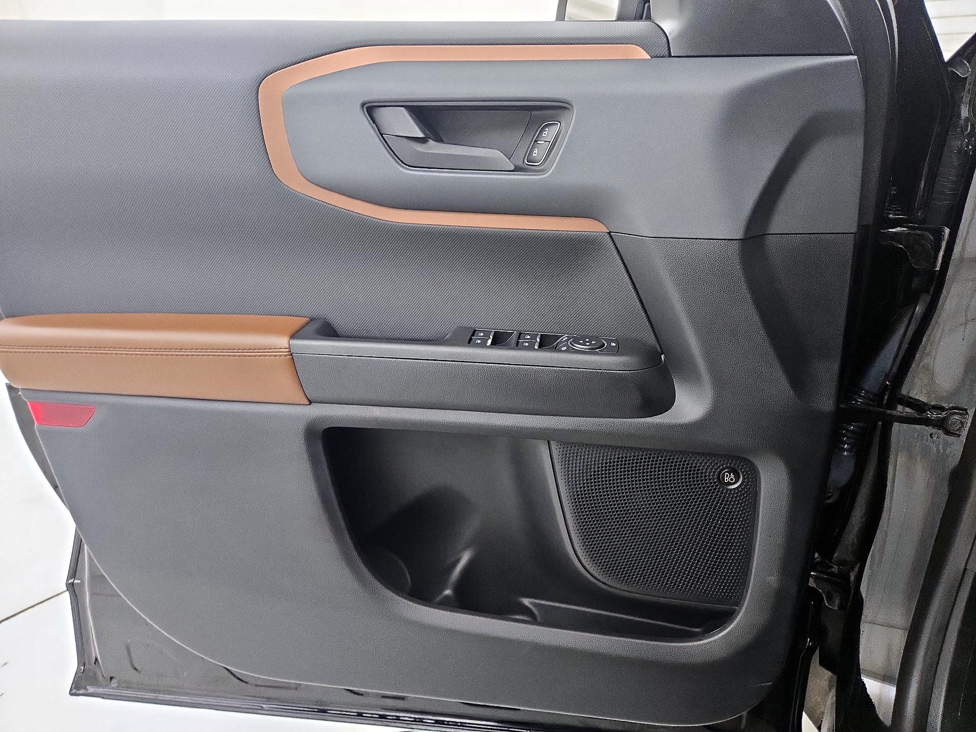 Thumbnail: 2022 Ford Bronco Sport - 12