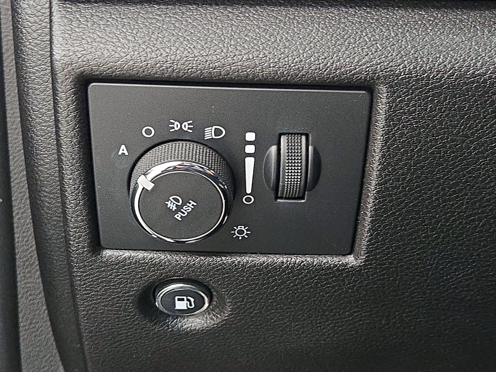 Thumbnail: 2021 Jeep Grand Cherokee - 13