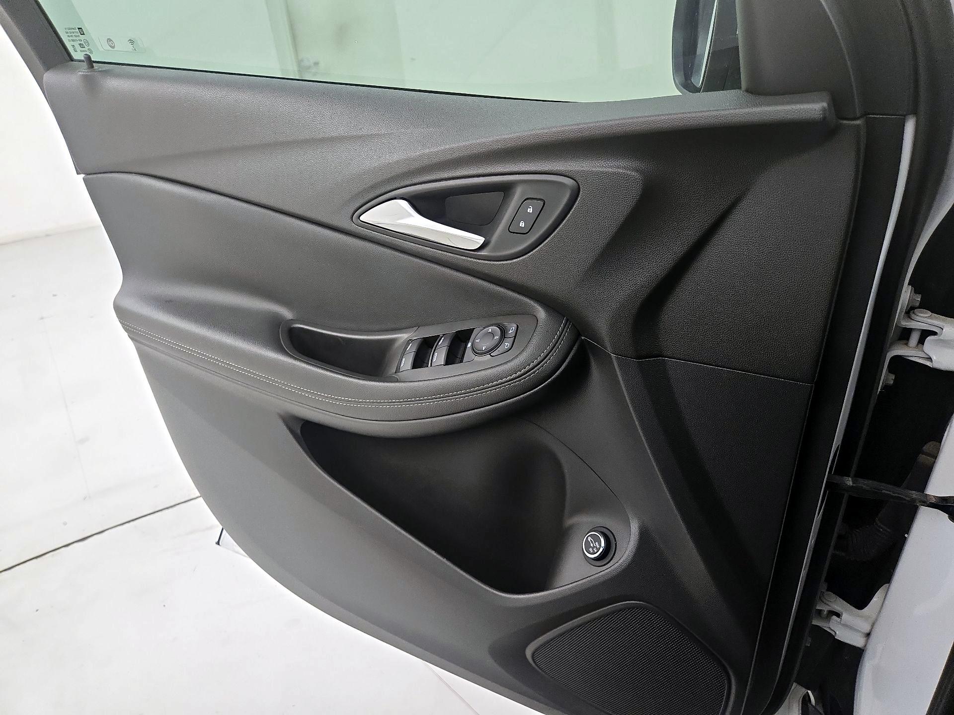 Thumbnail: 2020 Buick Encore GX - 12