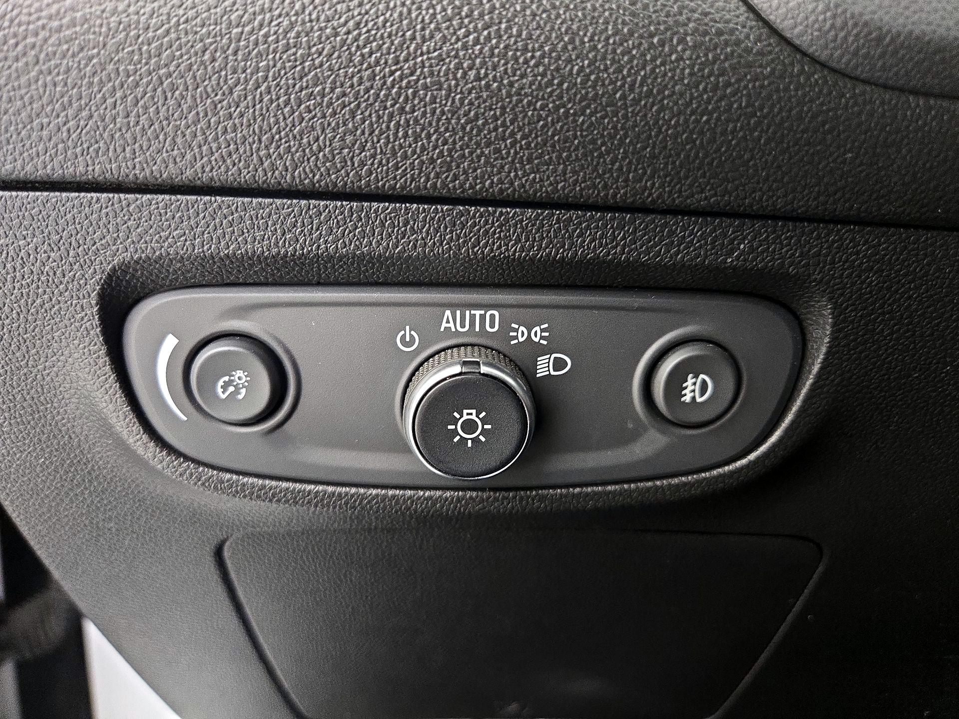 Thumbnail: 2020 Buick Encore GX - 13
