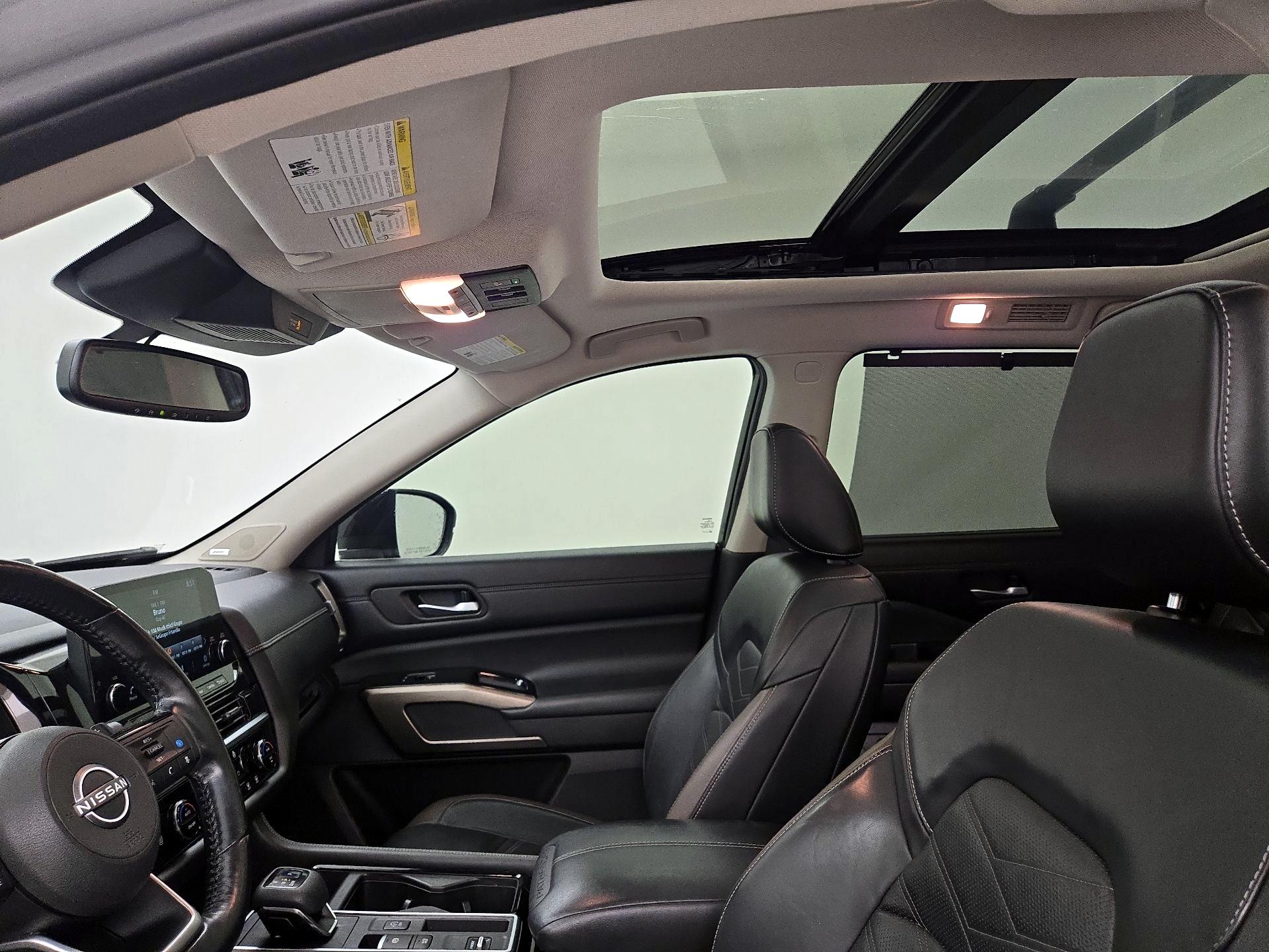 Thumbnail: 2022 Nissan Pathfinder - 20