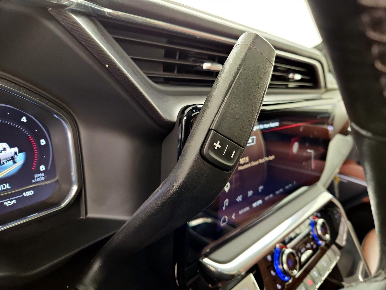 2024 GMC Sierra 2500HD Denali Ultimate - Photo 18