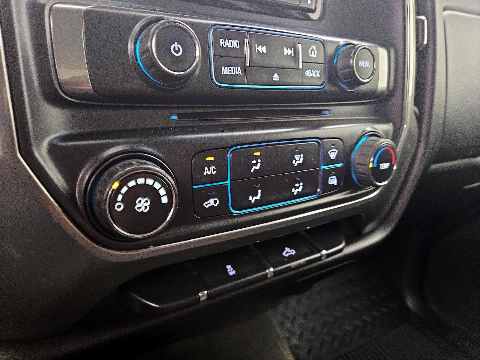 2014 Chevrolet Silverado 1500 LT - Photo 16