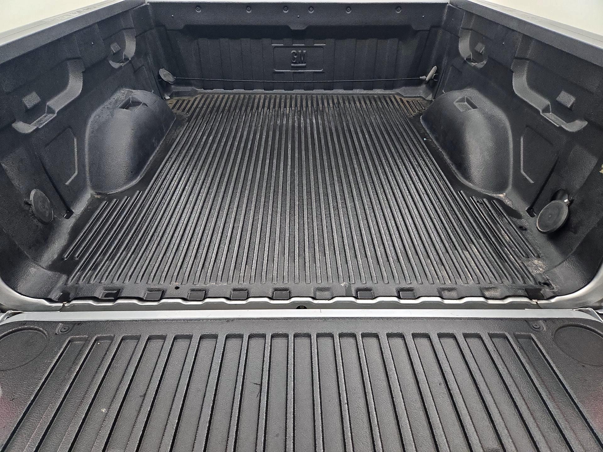 Thumbnail: 2014 Chevrolet Silverado 1500 - 19