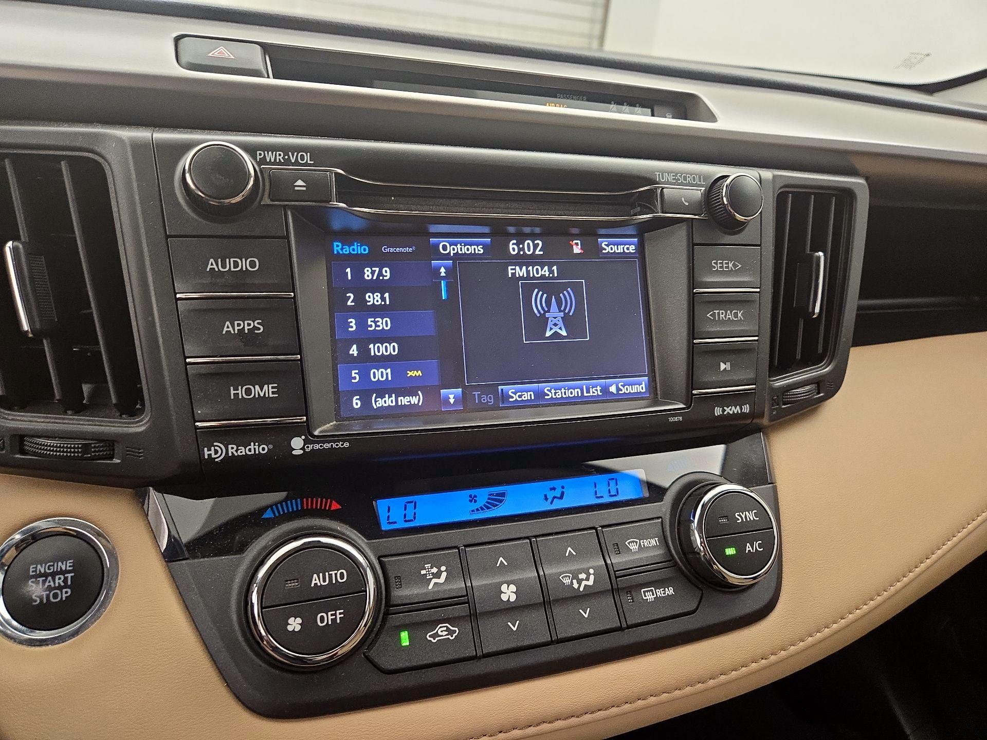 Thumbnail: 2018 Toyota RAV4 - 15