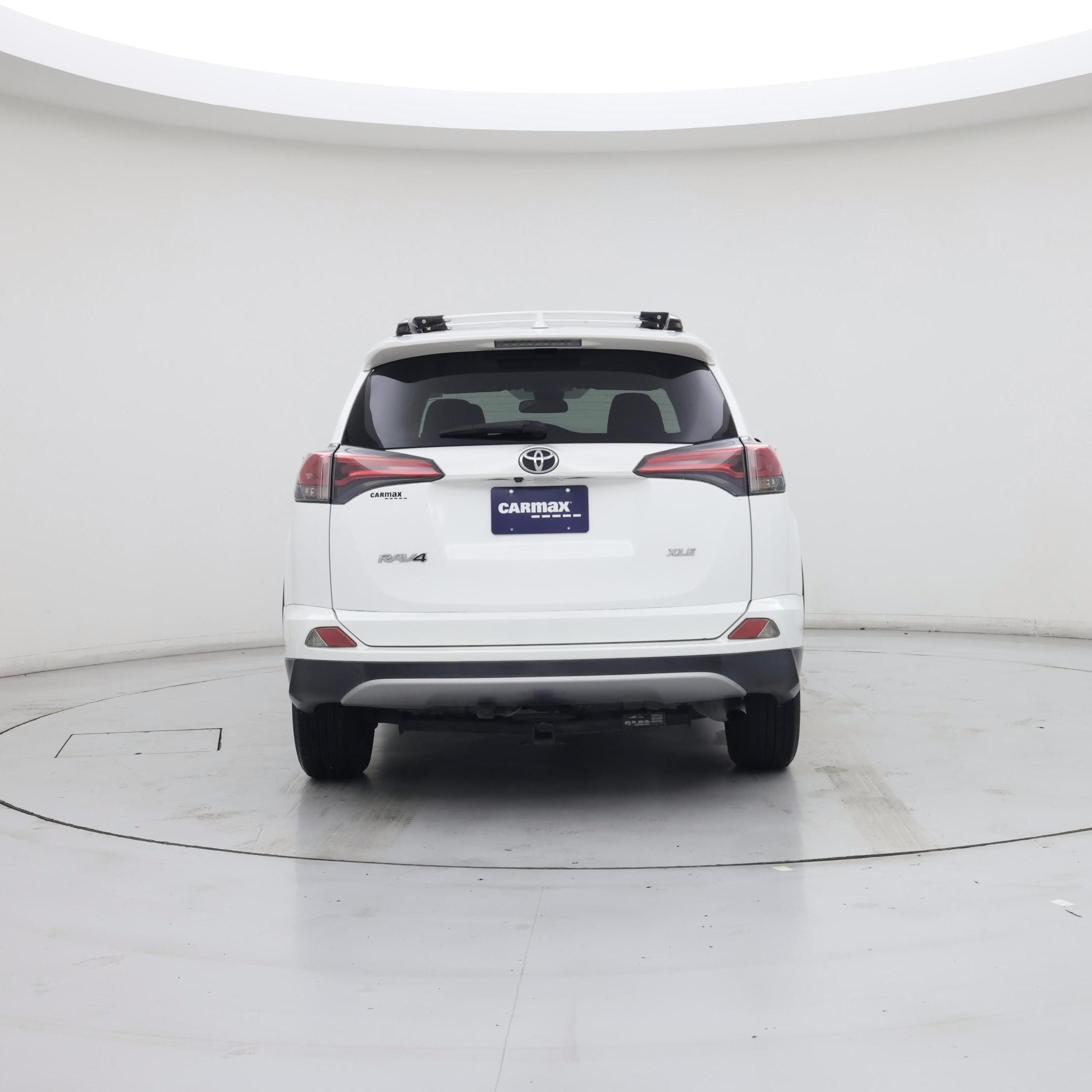 Thumbnail: 2018 Toyota RAV4 - 6