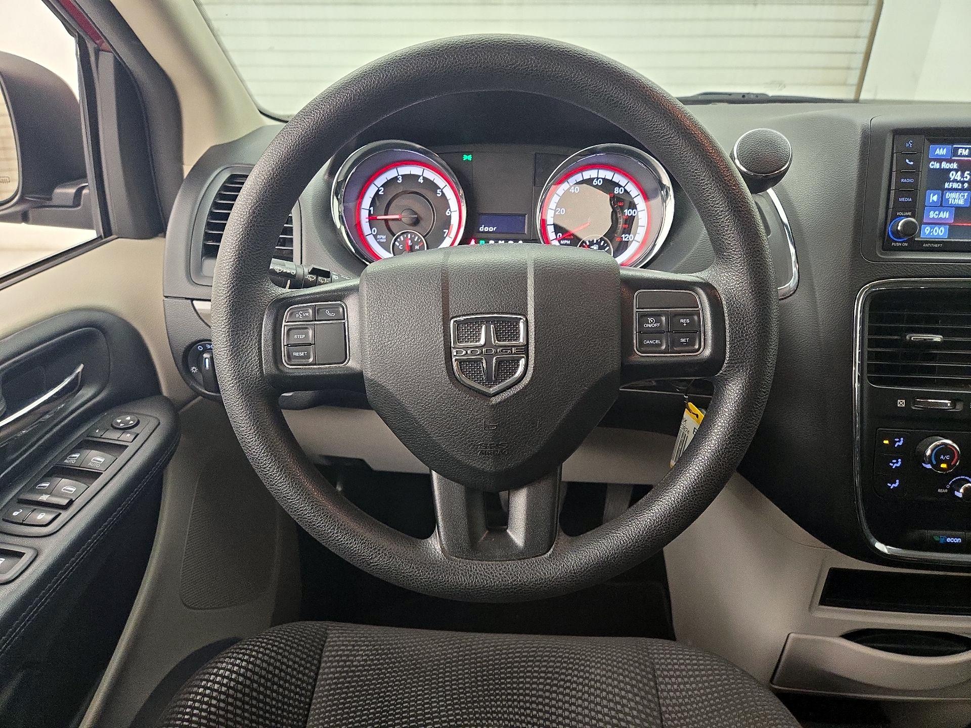 Thumbnail: 2020 Dodge Grand Caravan - 10
