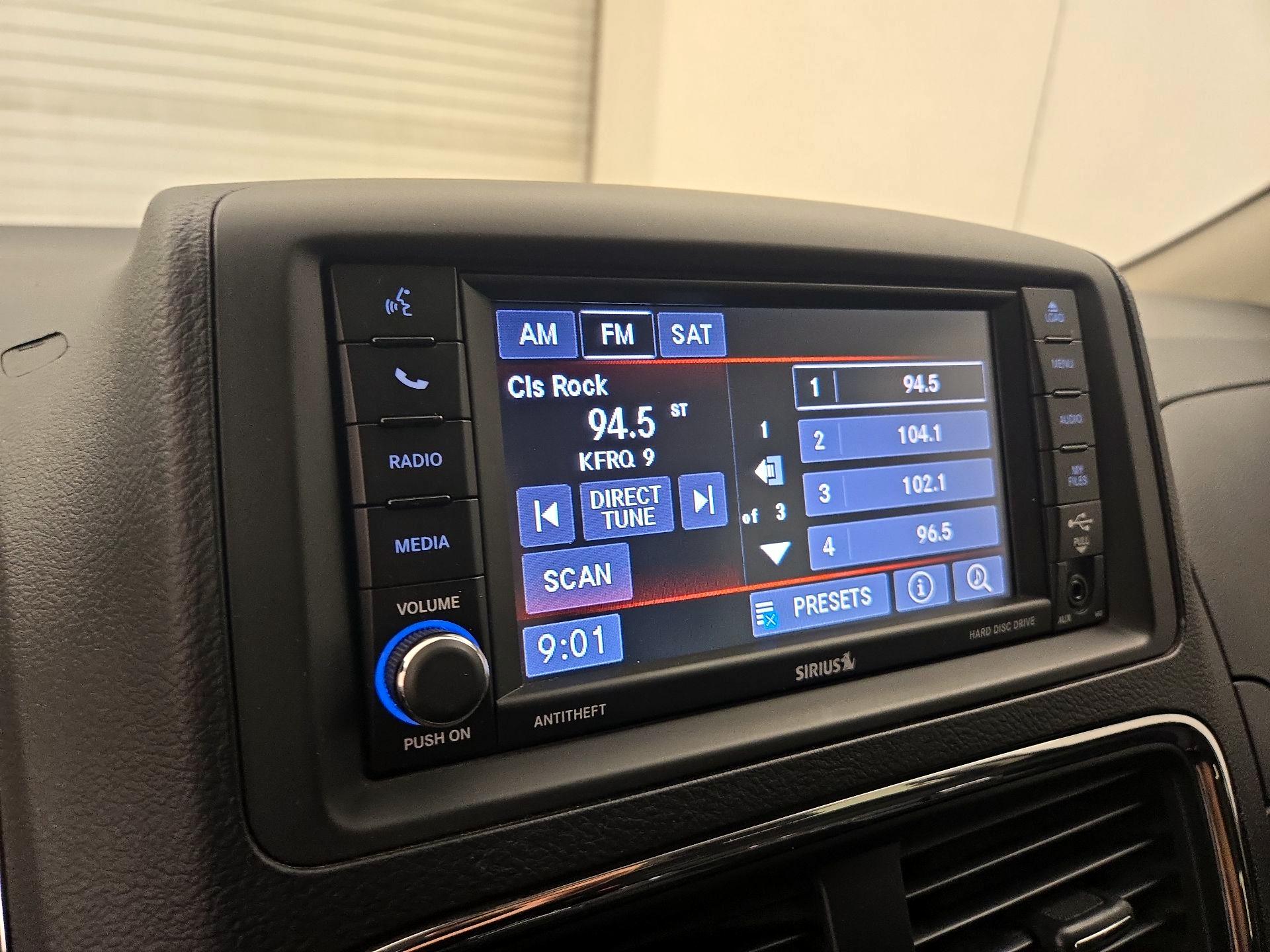Thumbnail: 2020 Dodge Grand Caravan - 15