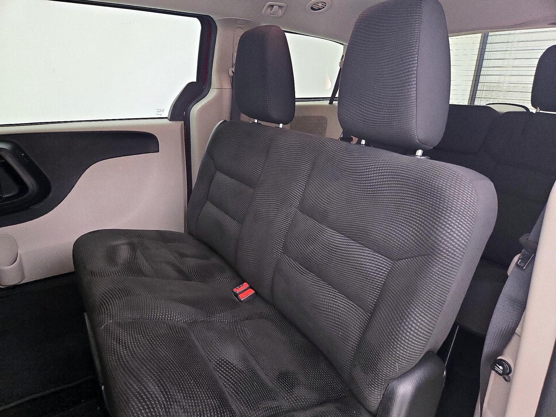 Thumbnail: 2020 Dodge Grand Caravan - 19