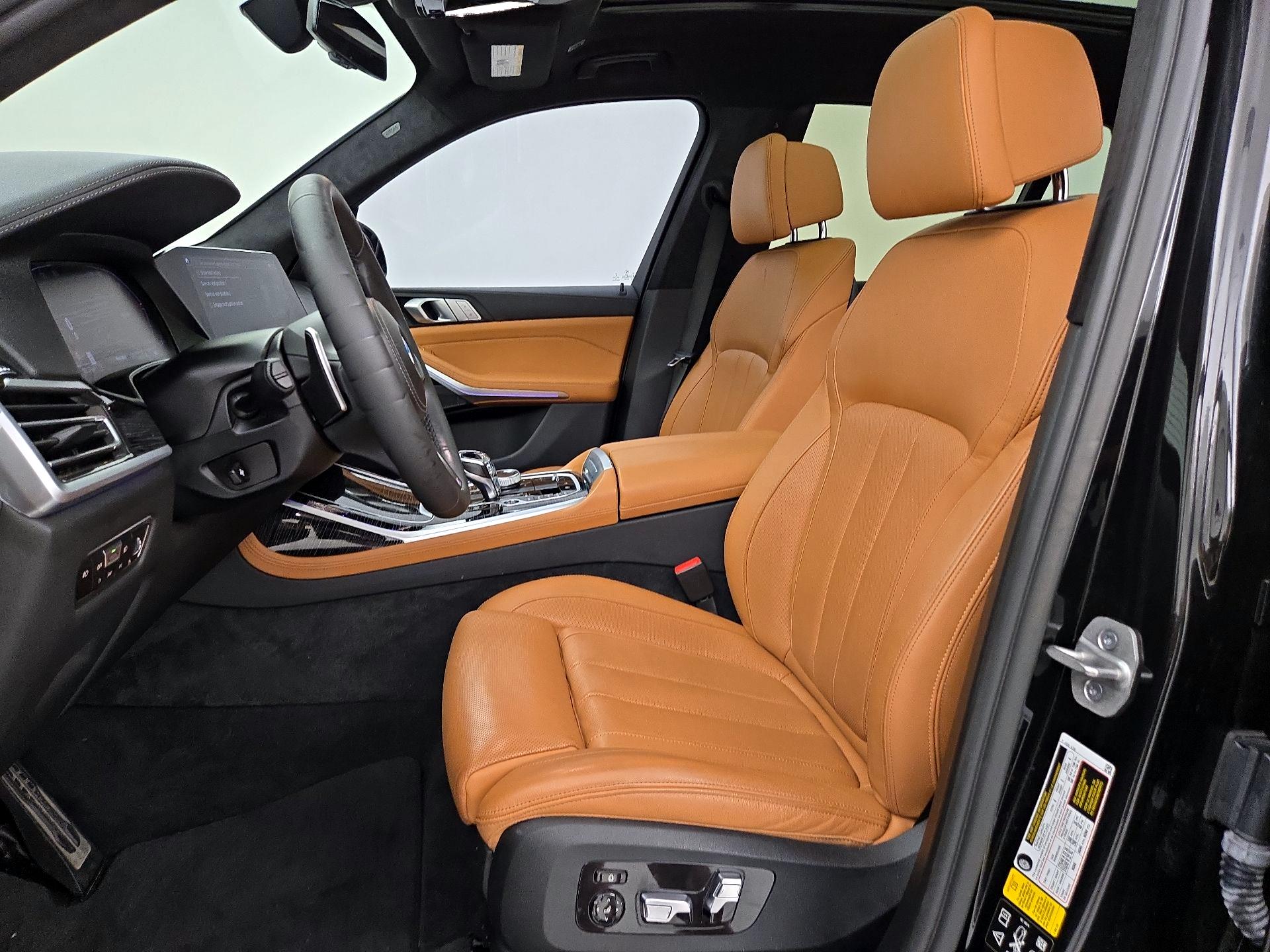 Thumbnail: 2021 BMW X7 - 11