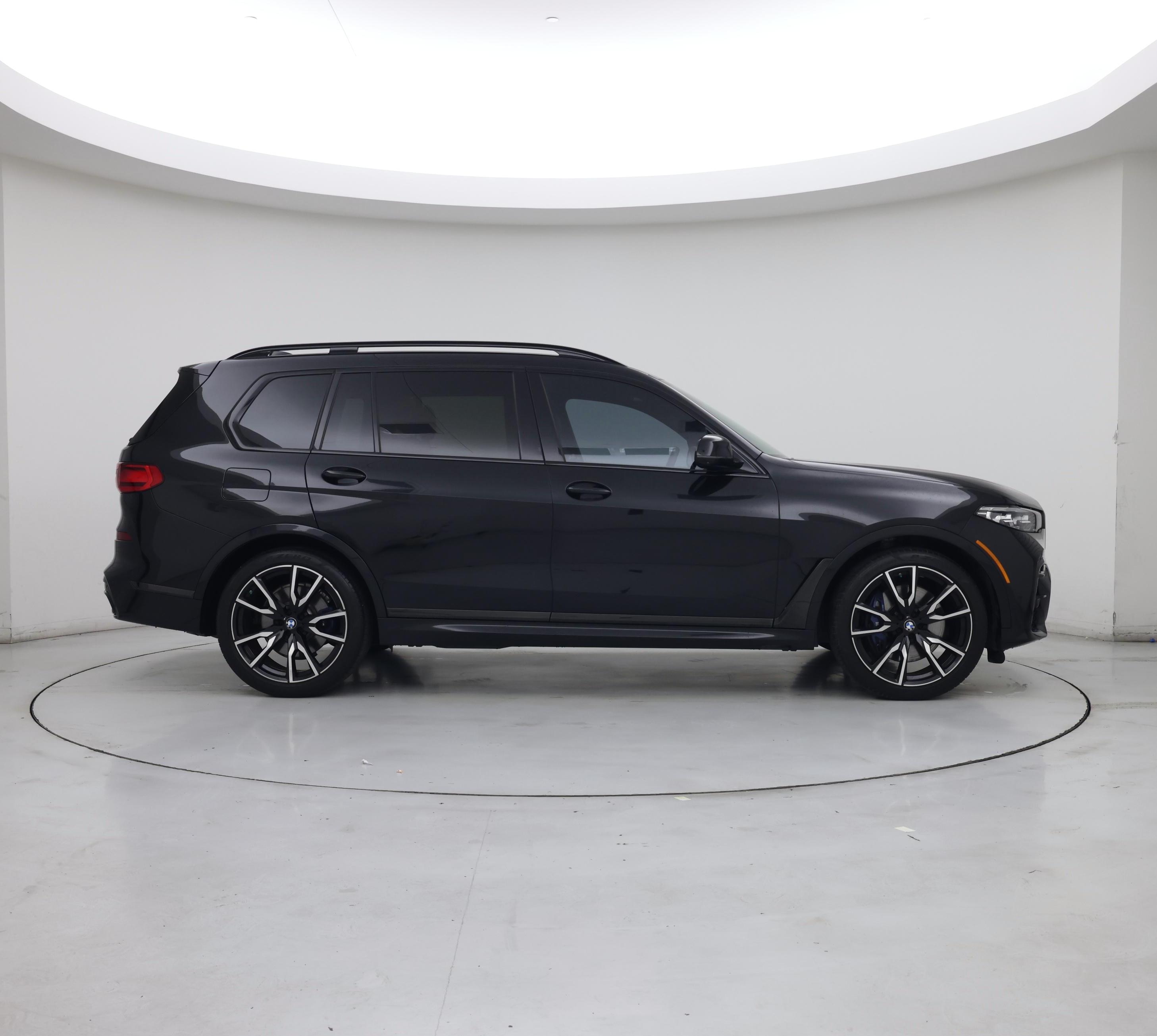 Thumbnail: 2021 BMW X7 - 7