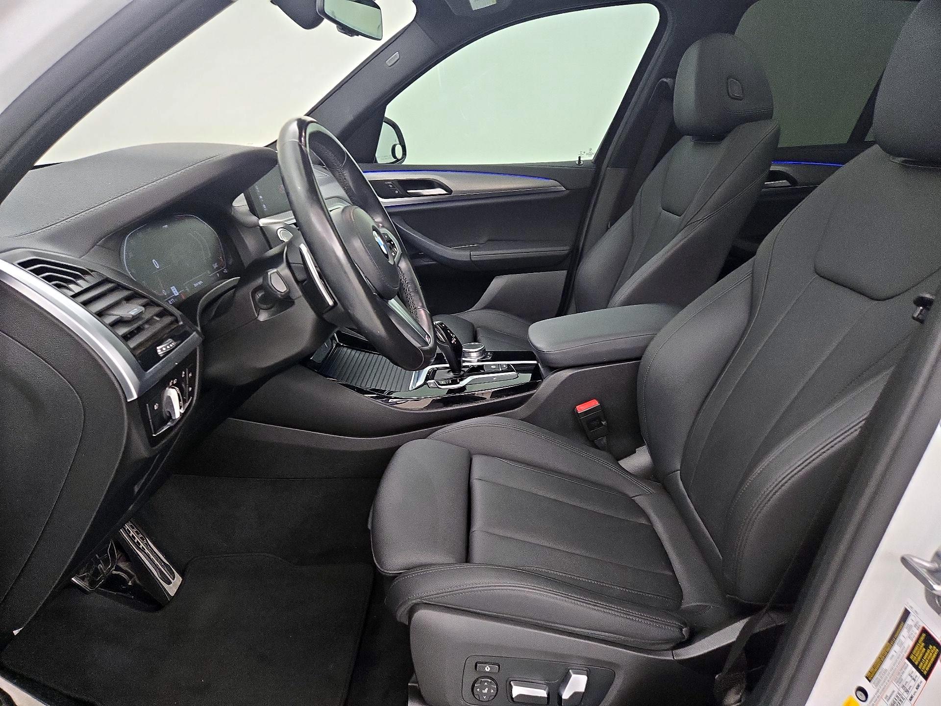 Thumbnail: 2021 BMW X3 - 11