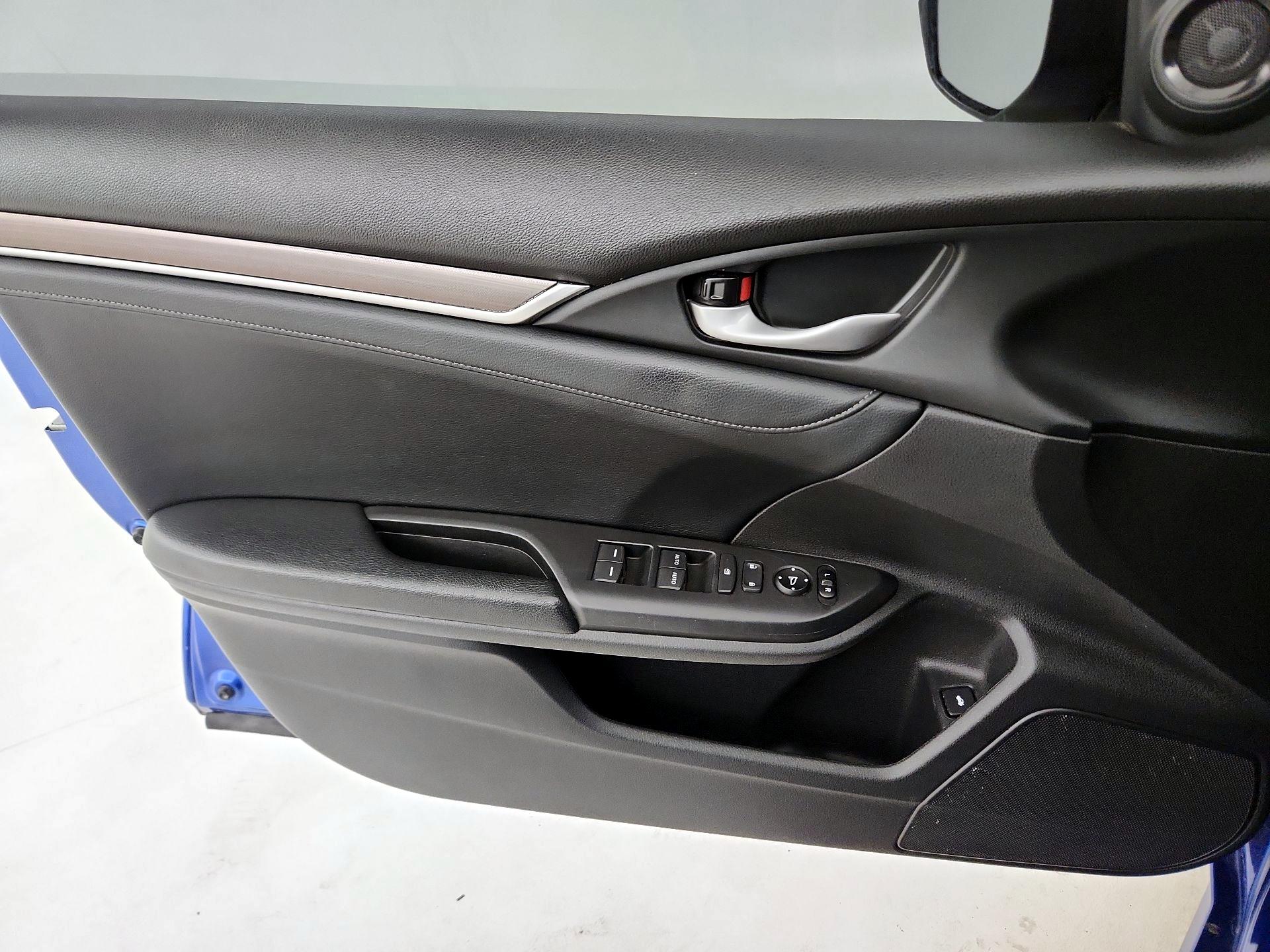 Thumbnail: 2020 Honda Civic - 10