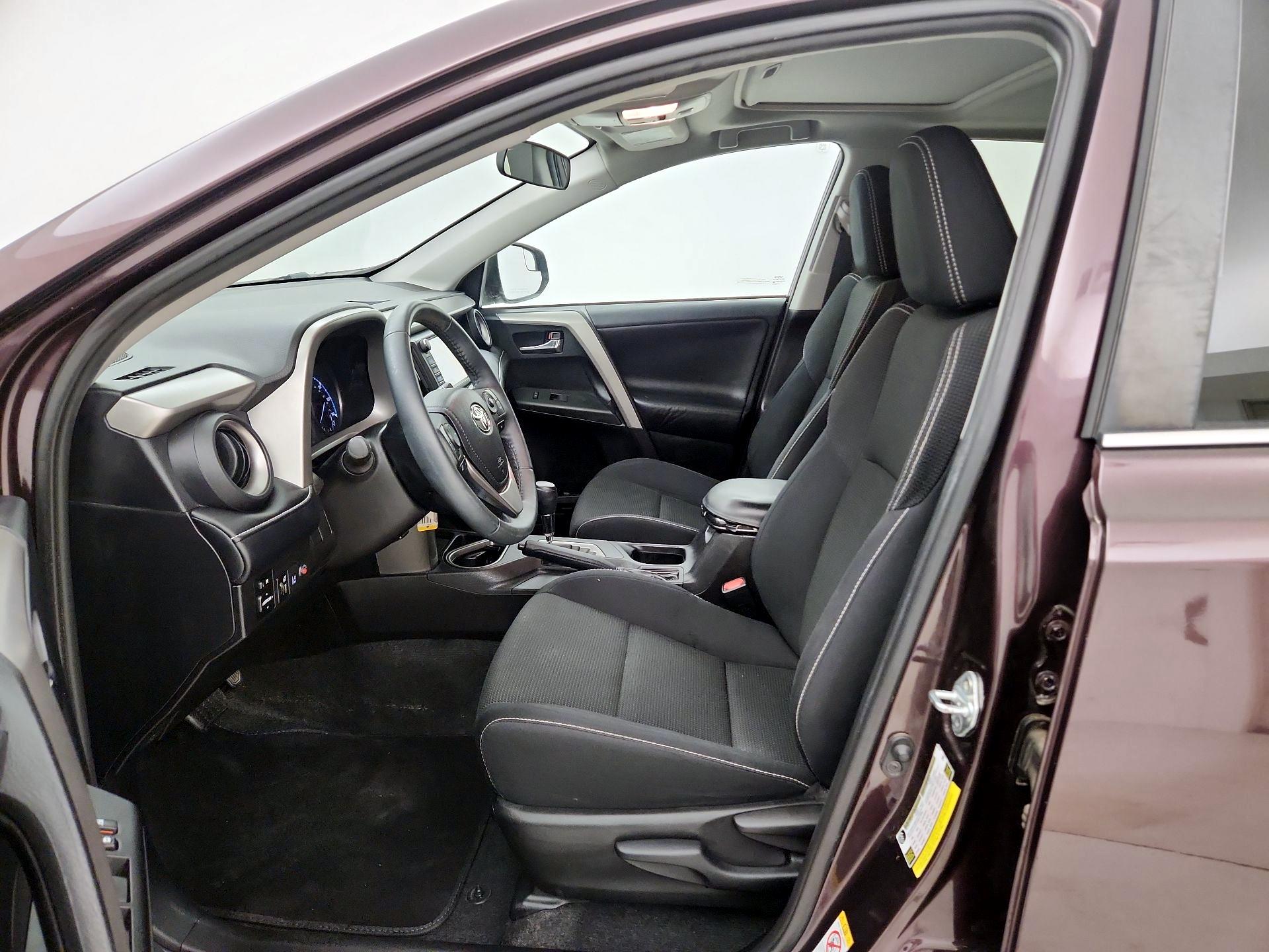 Thumbnail: 2017 Toyota RAV4 - 11