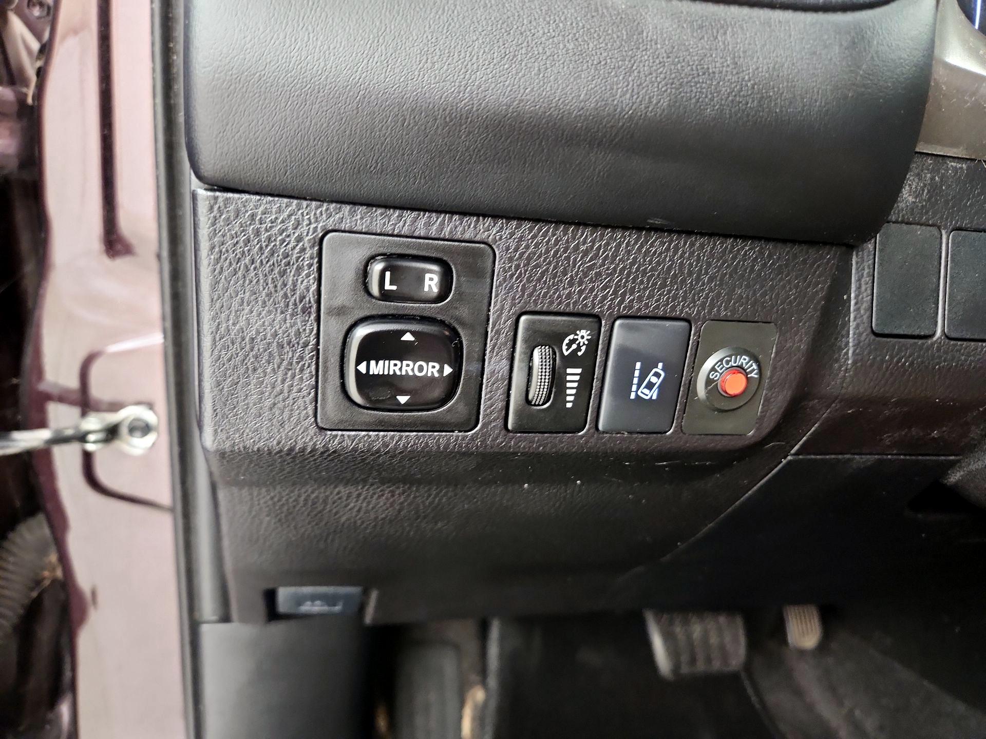 Thumbnail: 2017 Toyota RAV4 - 13